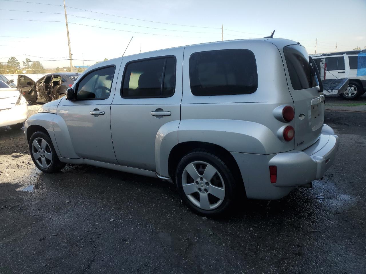 2011 Chevrolet HHR - Image 2