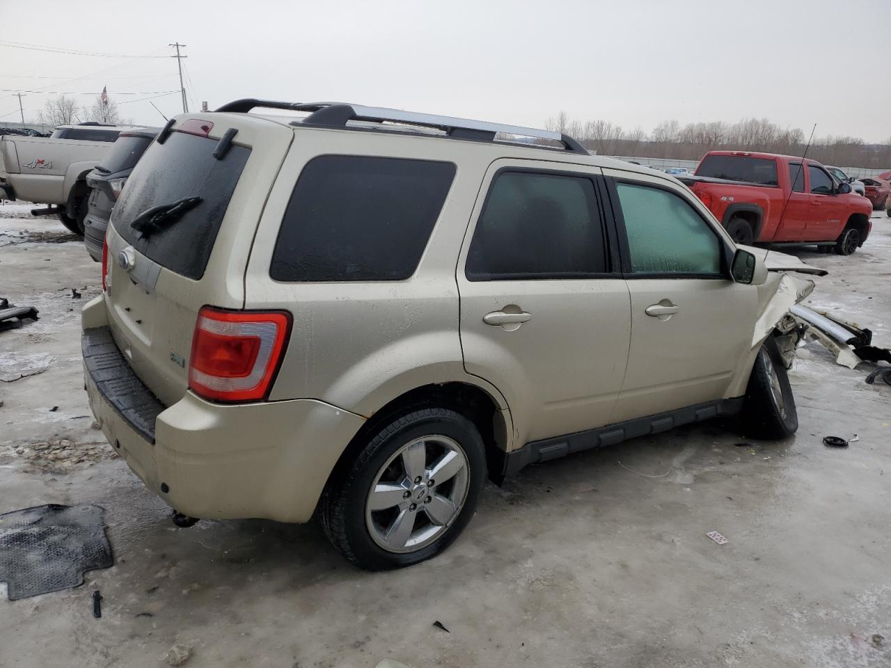 2010 Ford Escape - Image 3