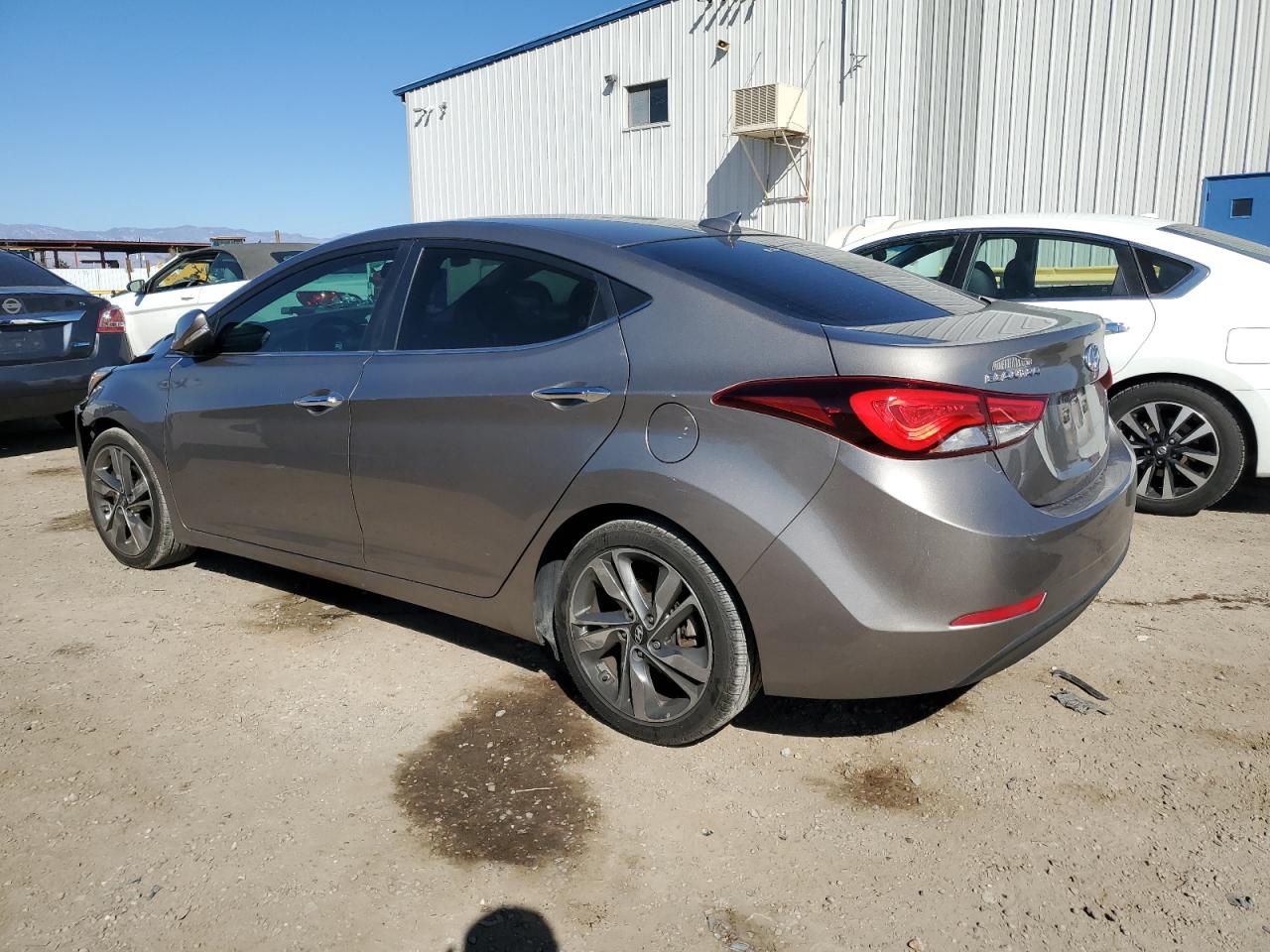 2014 Hyundai Elantra - Image 2