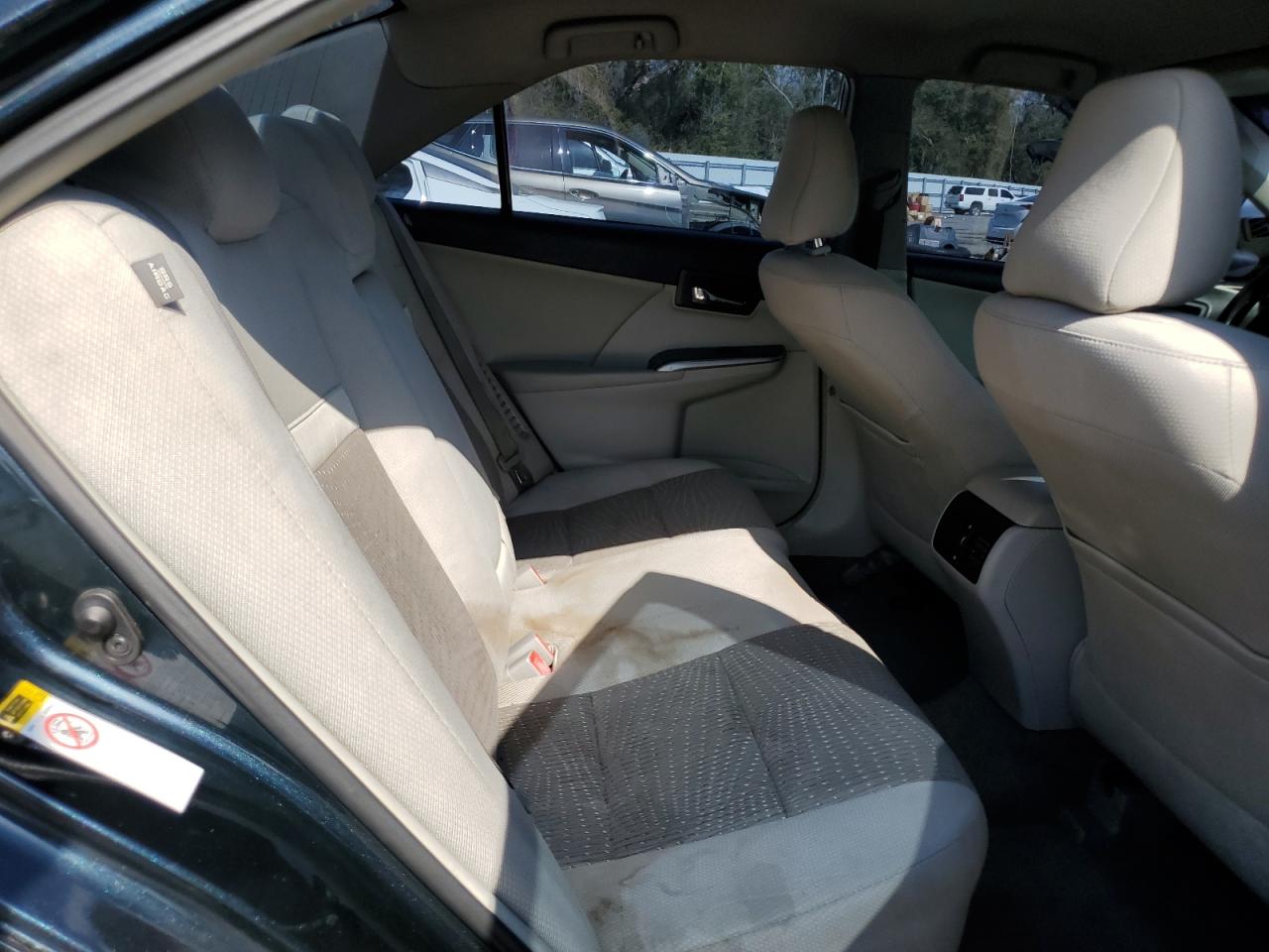 2014 Toyota Camry - Image 10