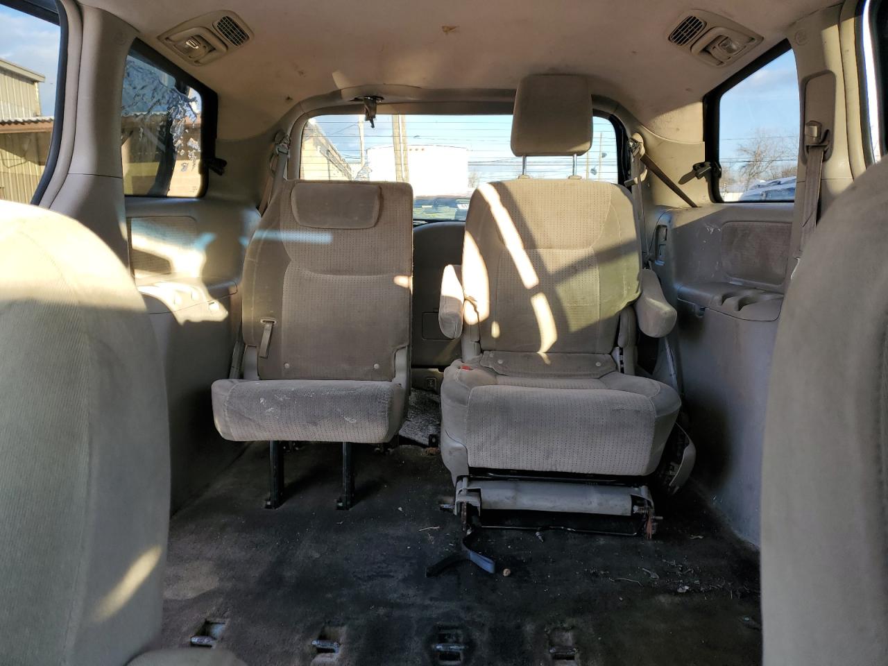 2010 Toyota Sienna - Image 10