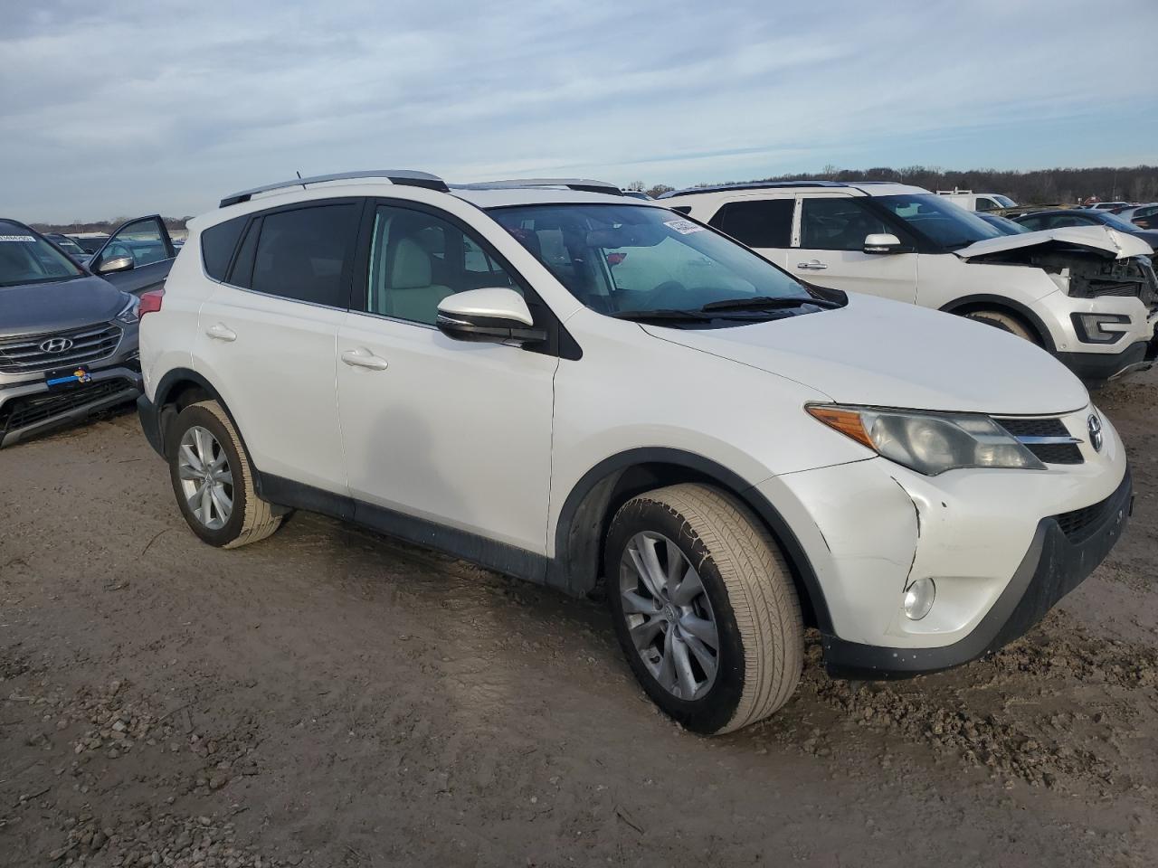 2014 Toyota RAV 4 - Image 4