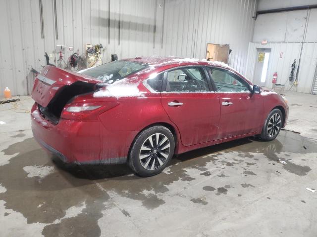  NISSAN ALTIMA 2018 Czerwony
