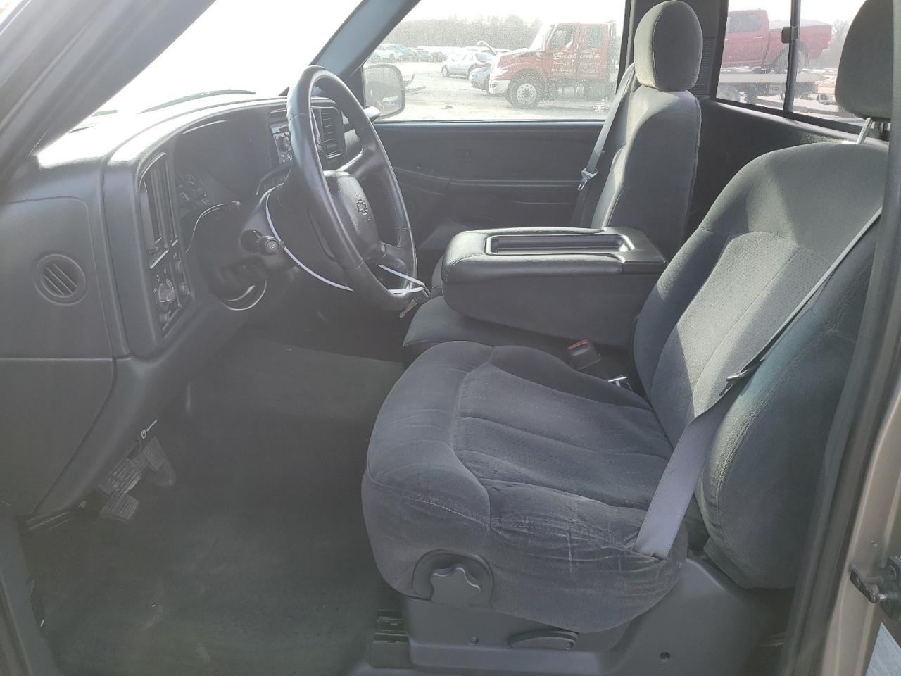 2000 Chevrolet Silverado - Image 7