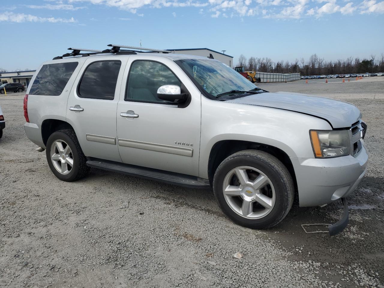 2011 Chevrolet Tahoe - Image 4