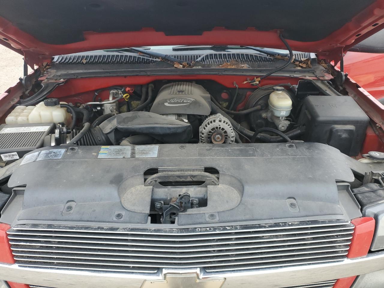 2005 Chevrolet Silverado - Image 12