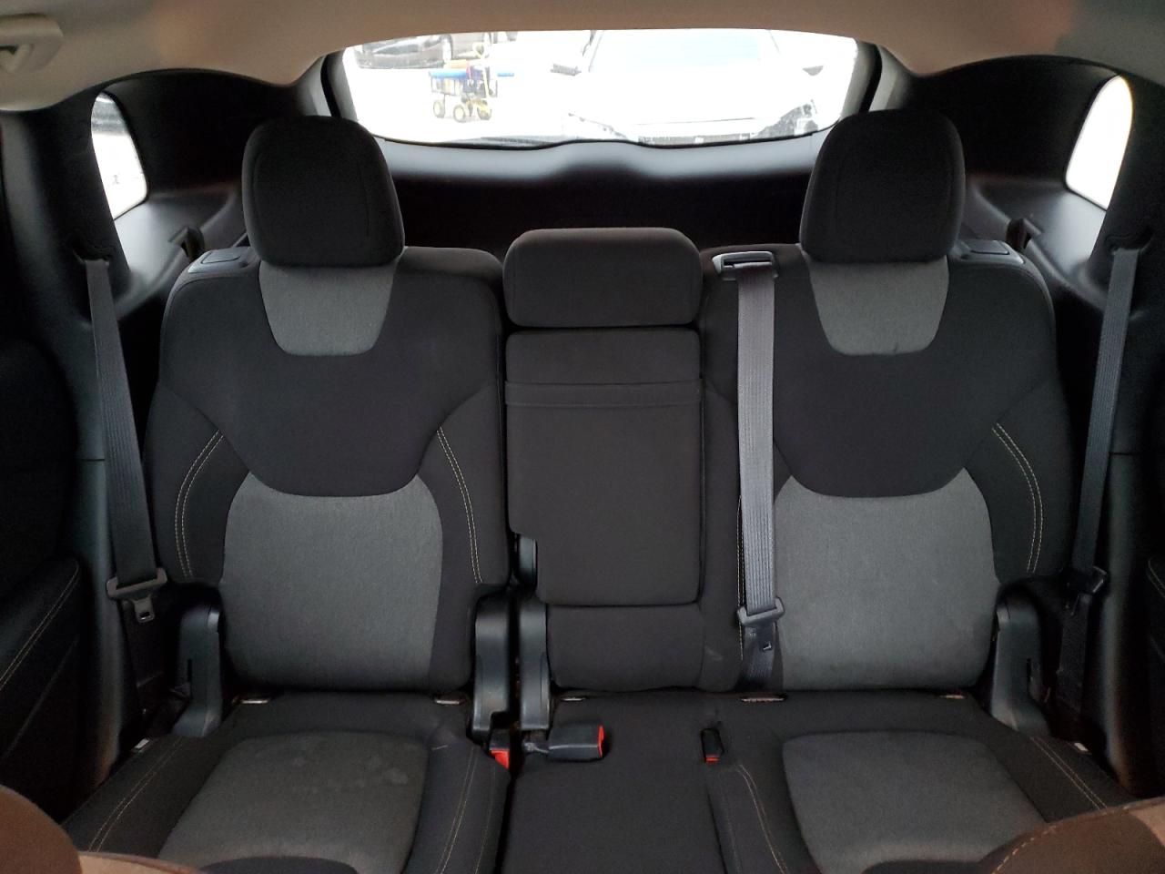2018 Jeep Grand Cherokee - Image 10