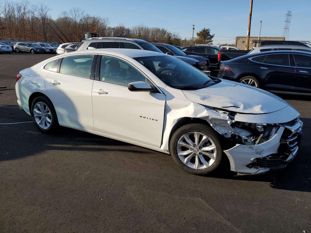 2023 Chevrolet Malibu - Image 4