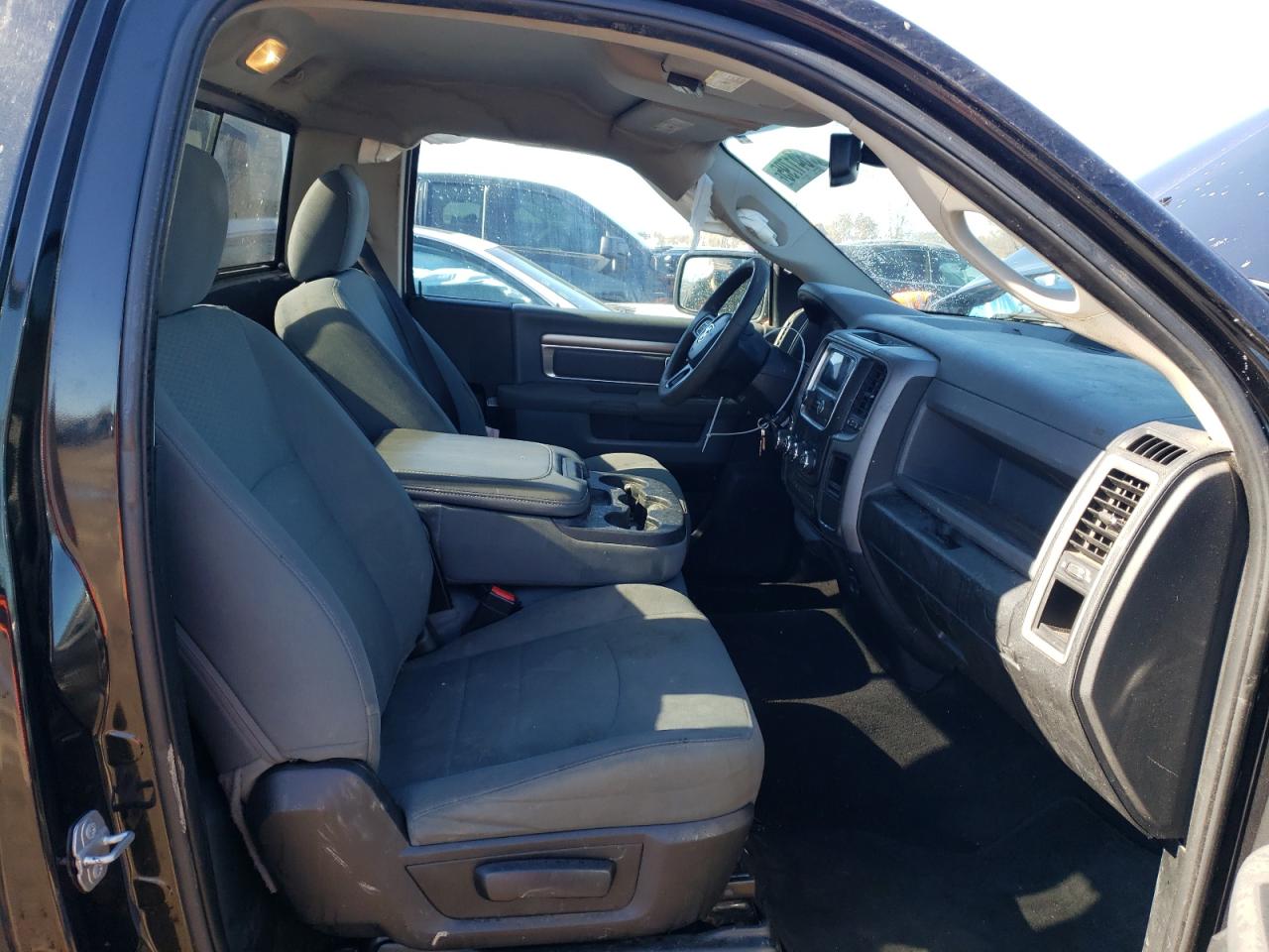 2018 RAM 1500 - Image 10