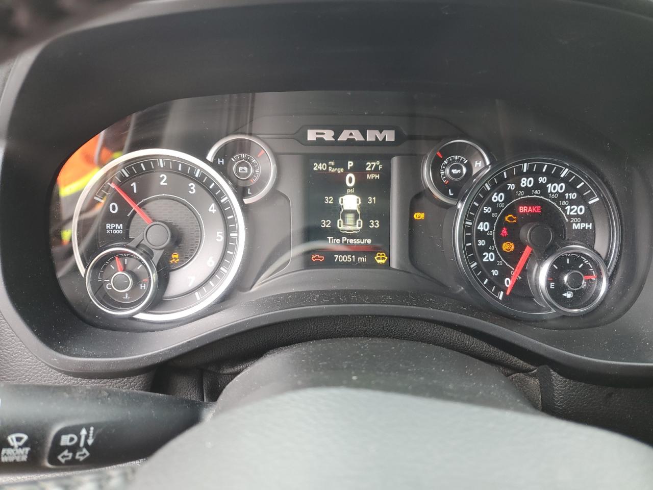 2021 RAM 1500 - Image 9