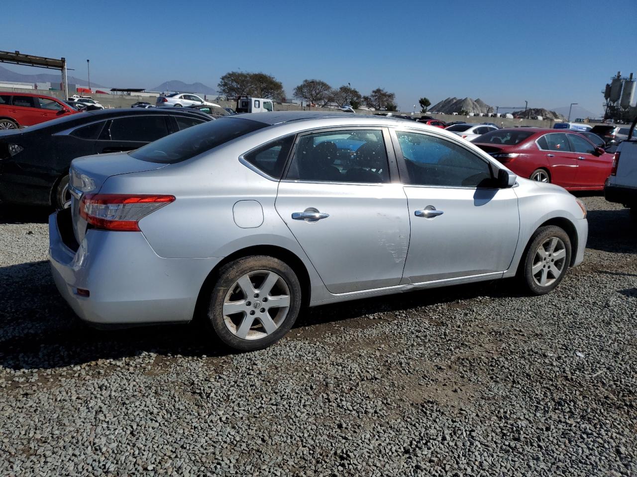 2015 Nissan Sentra - Image 3
