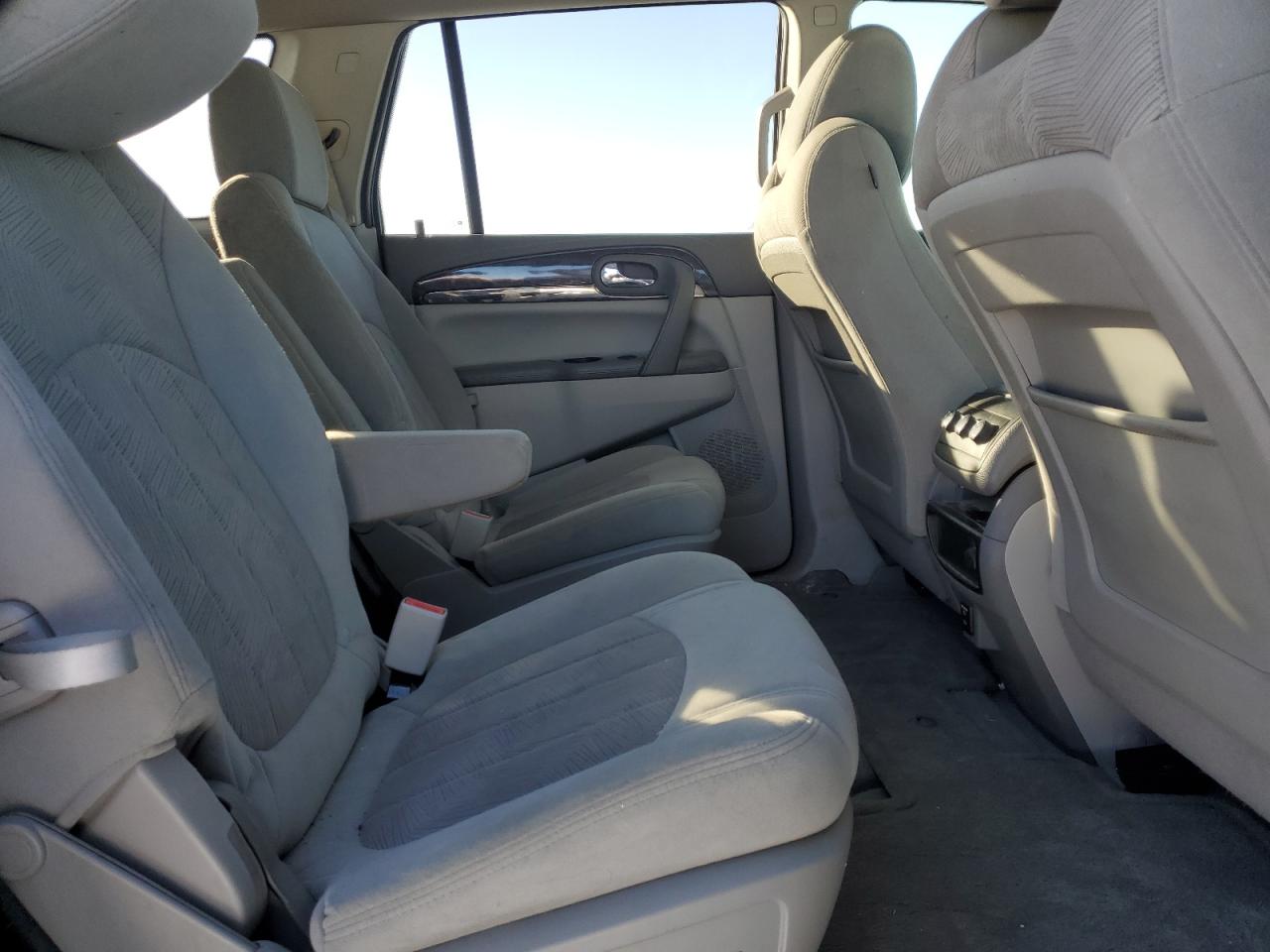 2016 Buick Enclave - Image 11