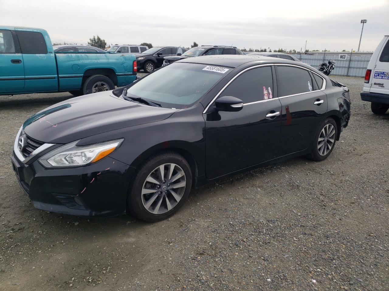 2017 Nissan Altima - Image 1