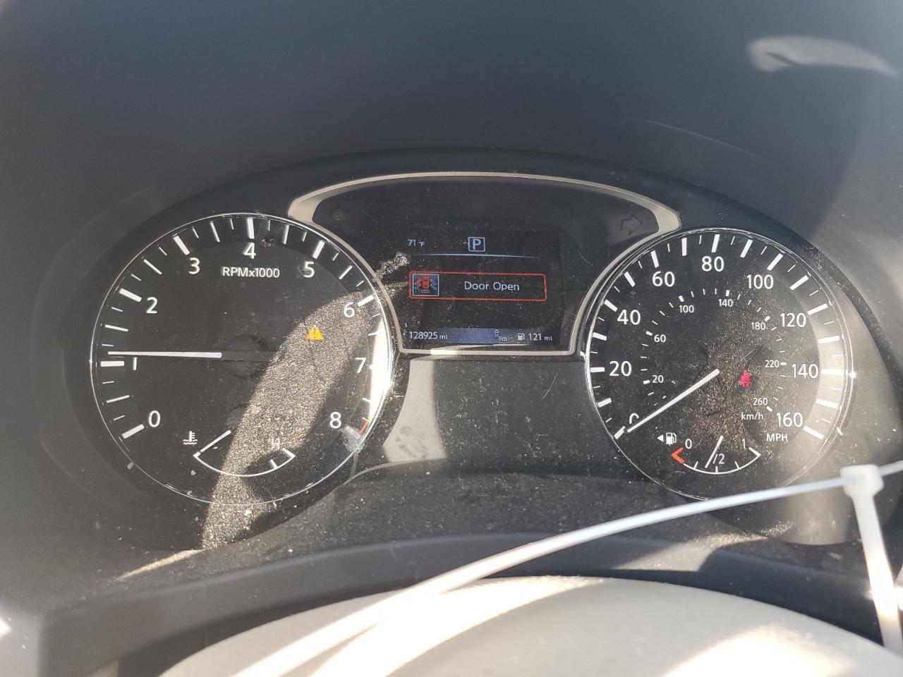 2016 Nissan Altima - Image 9