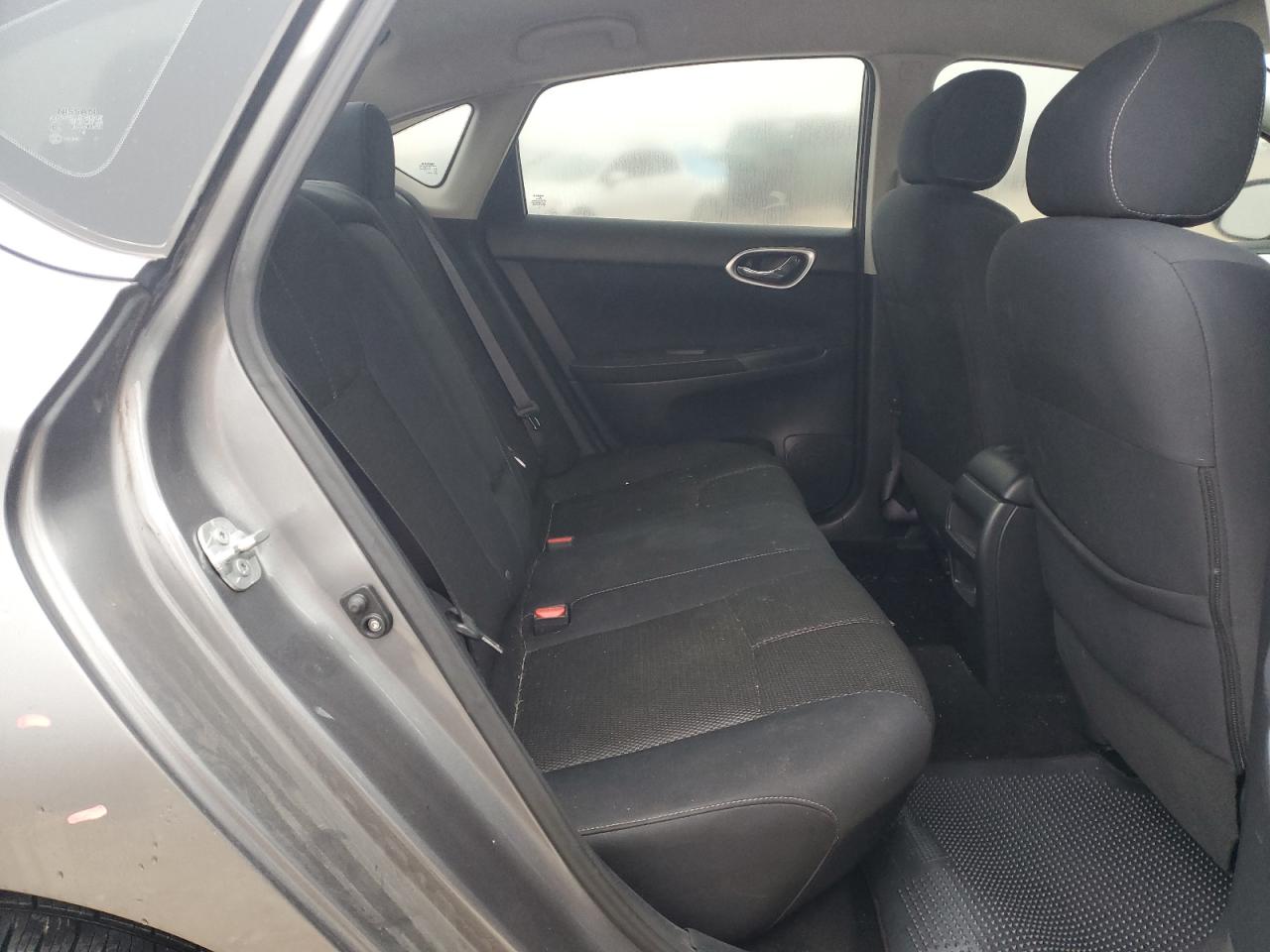 2015 Nissan Sentra - Image 10