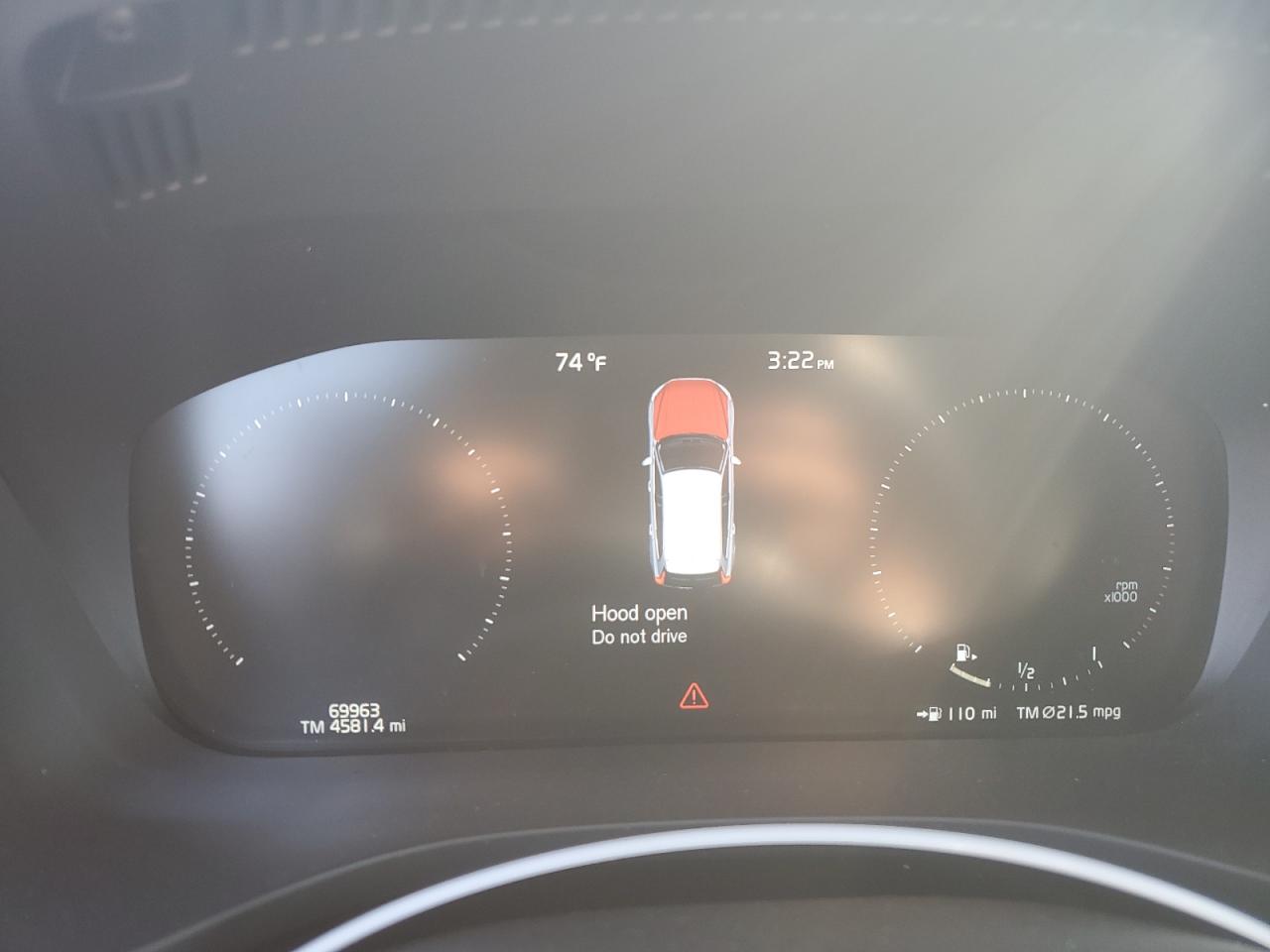 2019 Volvo XC60 - Image 9