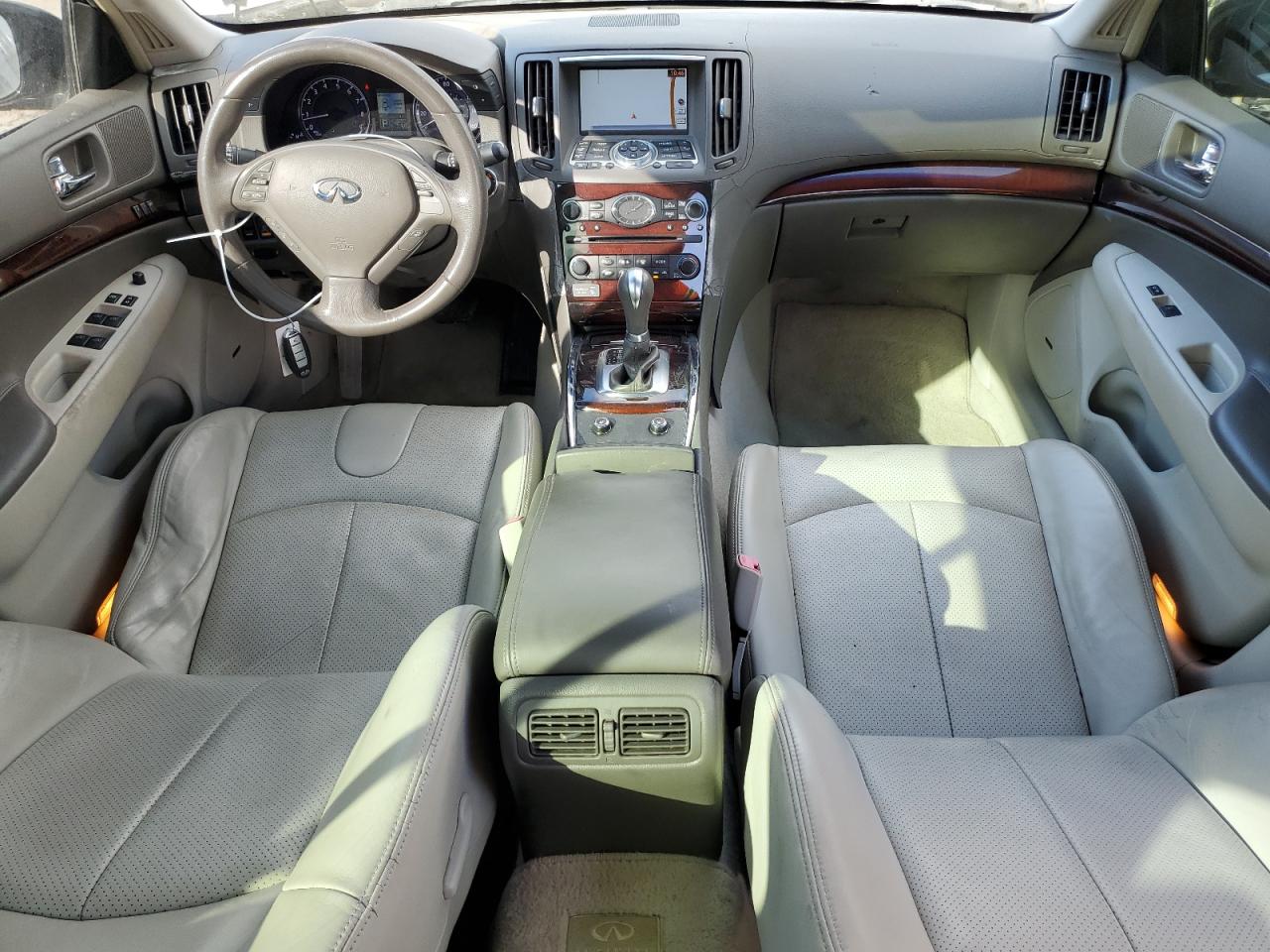 2010 Infiniti G - Image 8