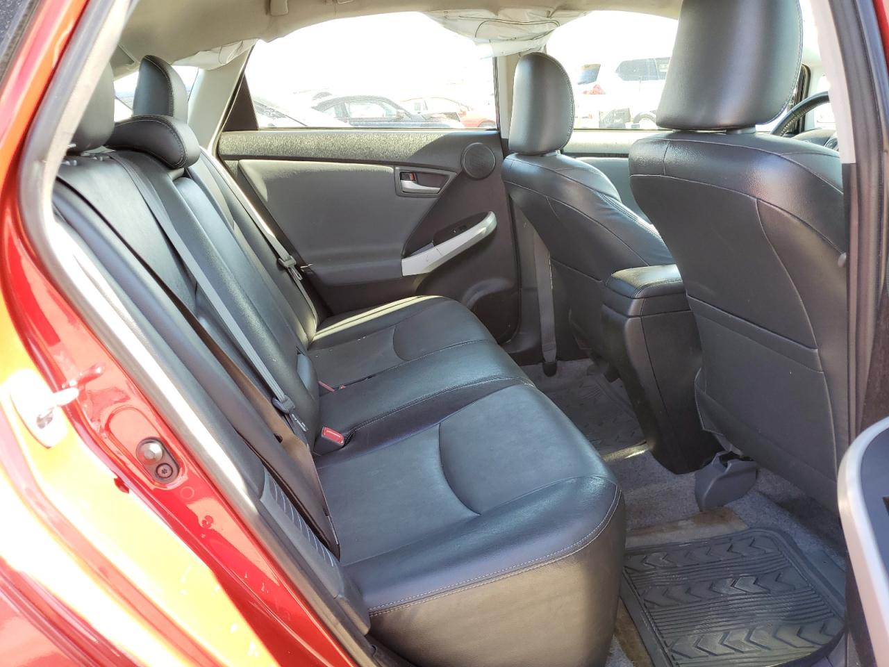 2015 Toyota Prius - Image 10