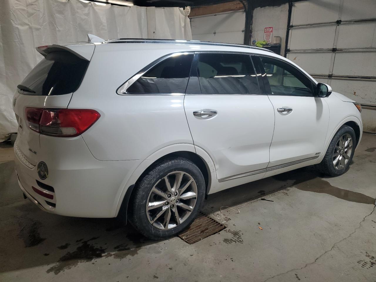 2016 Kia Sorento - Image 3