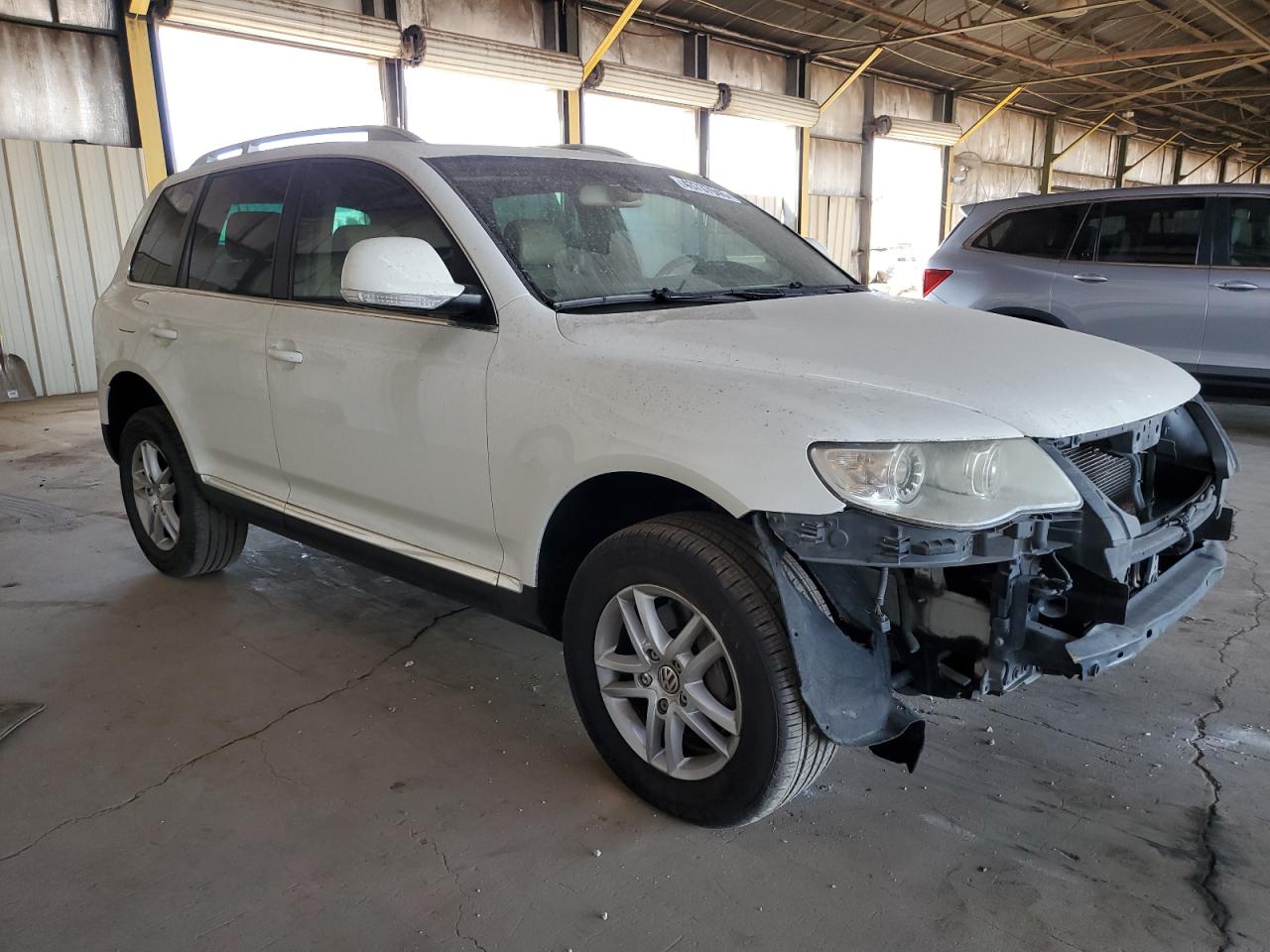 2008 Volkswagen Touareg - Image 4