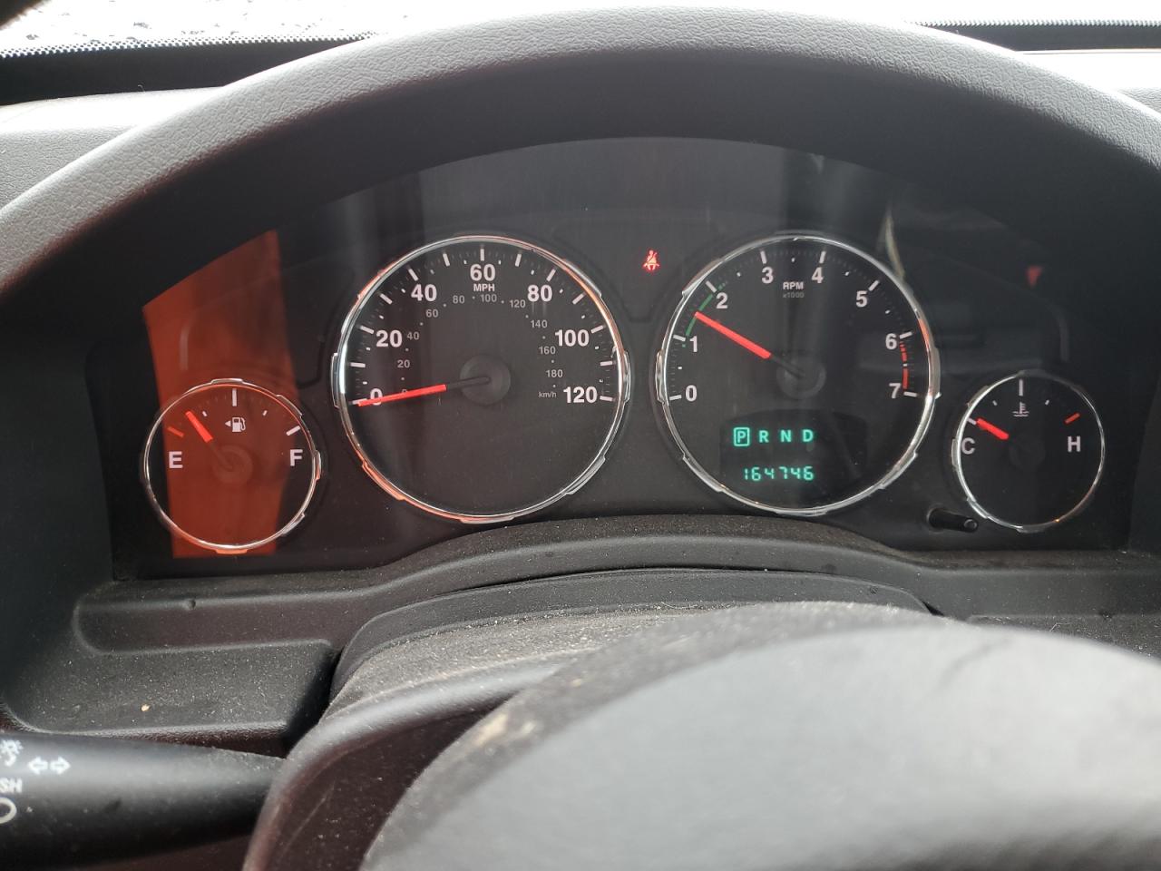 2012 Jeep Liberty (North America) - Image 9