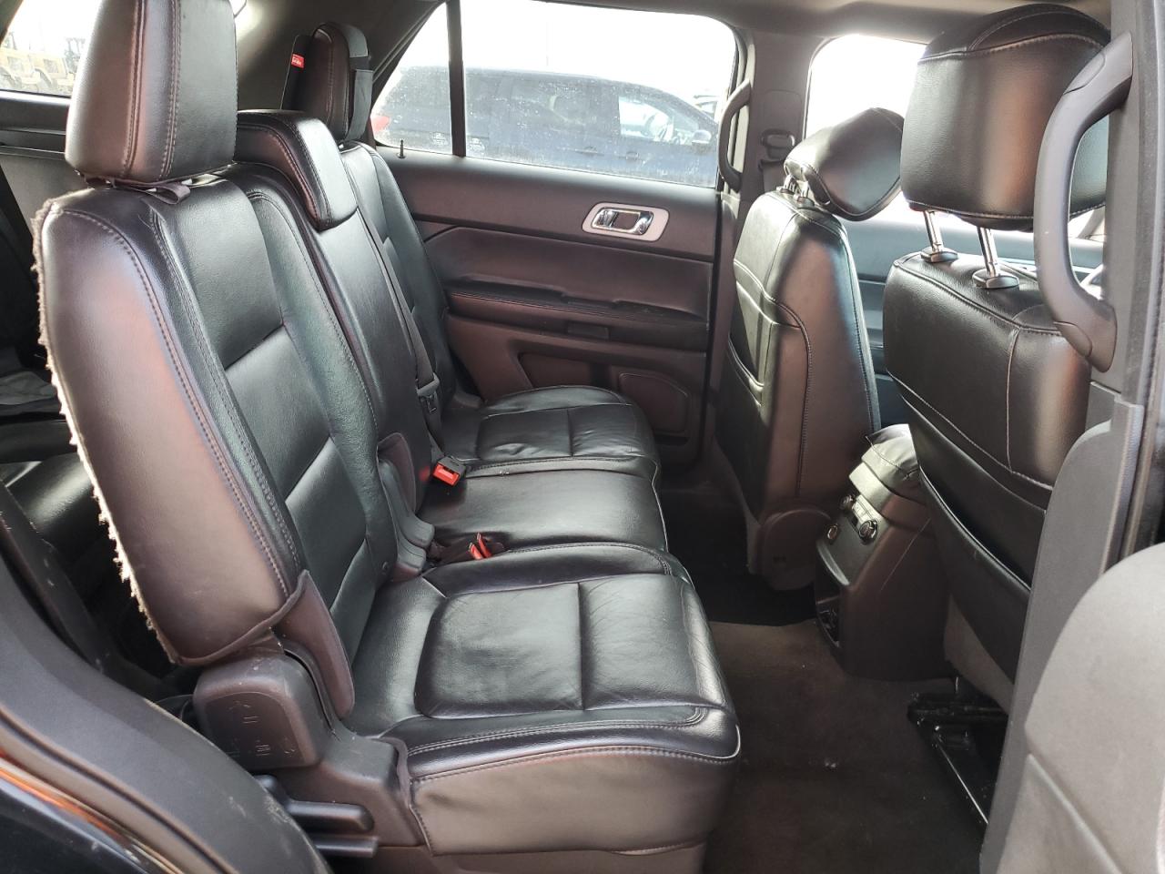 2011 Ford Explorer - Image 11