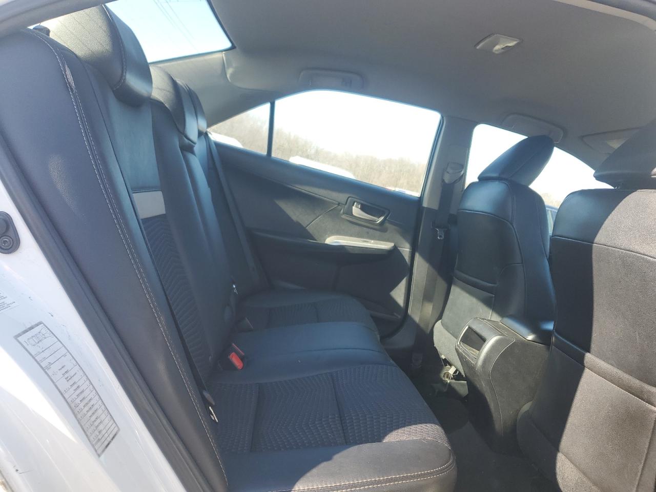 2014 Toyota Camry - Image 10