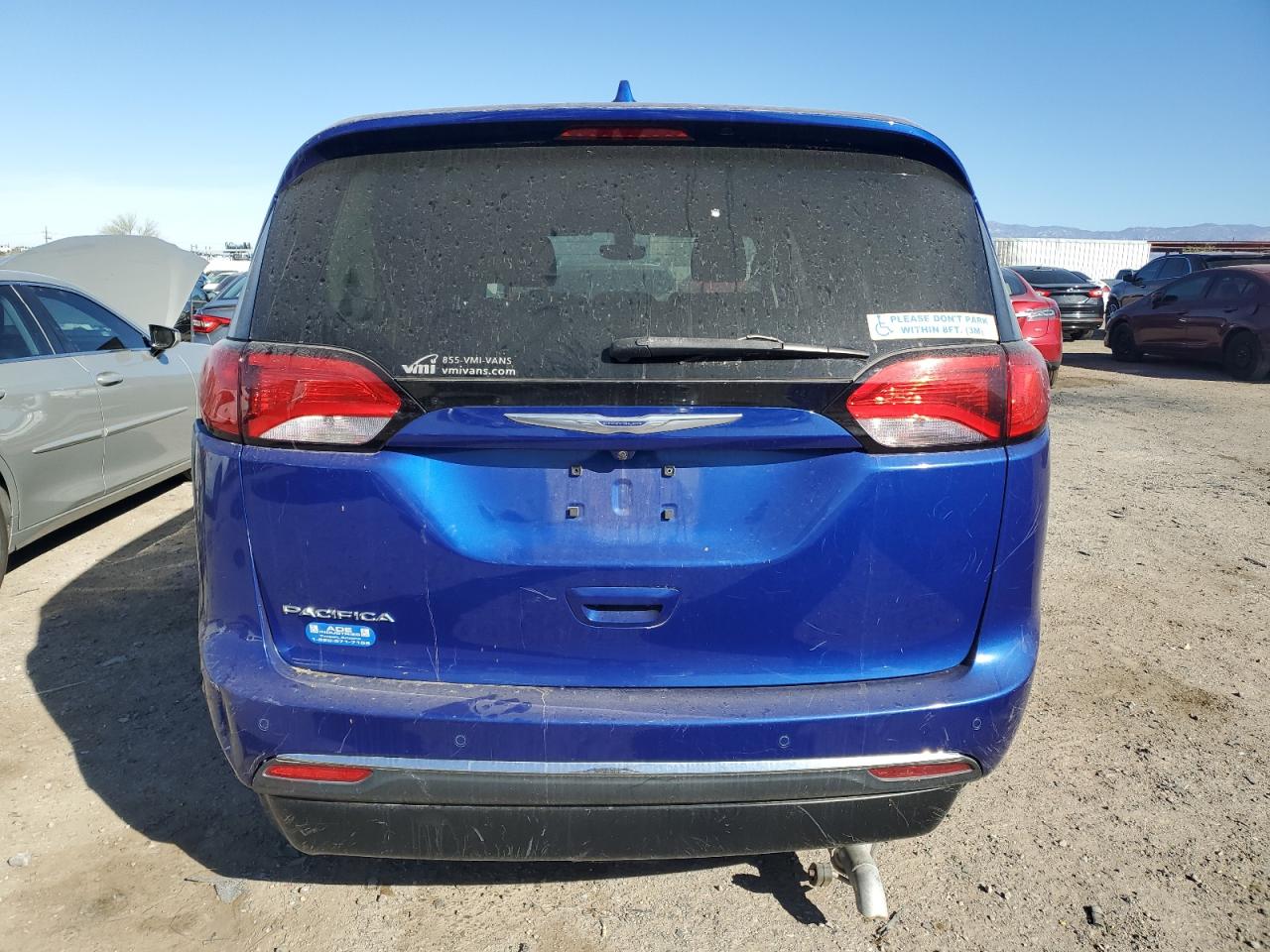 2020 Chrysler Pacifica - Image 6
