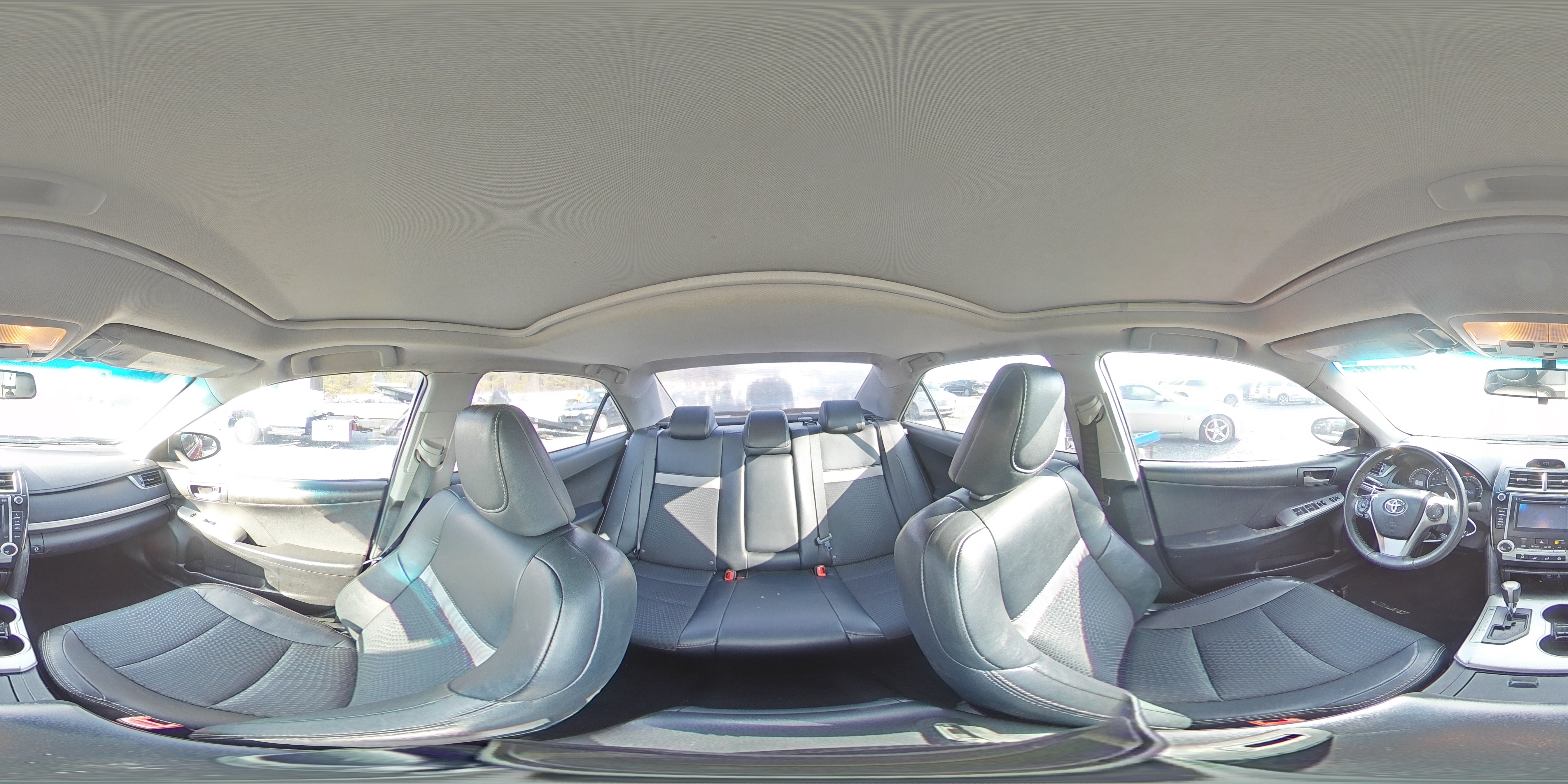 2012 Toyota Camry - Image 13