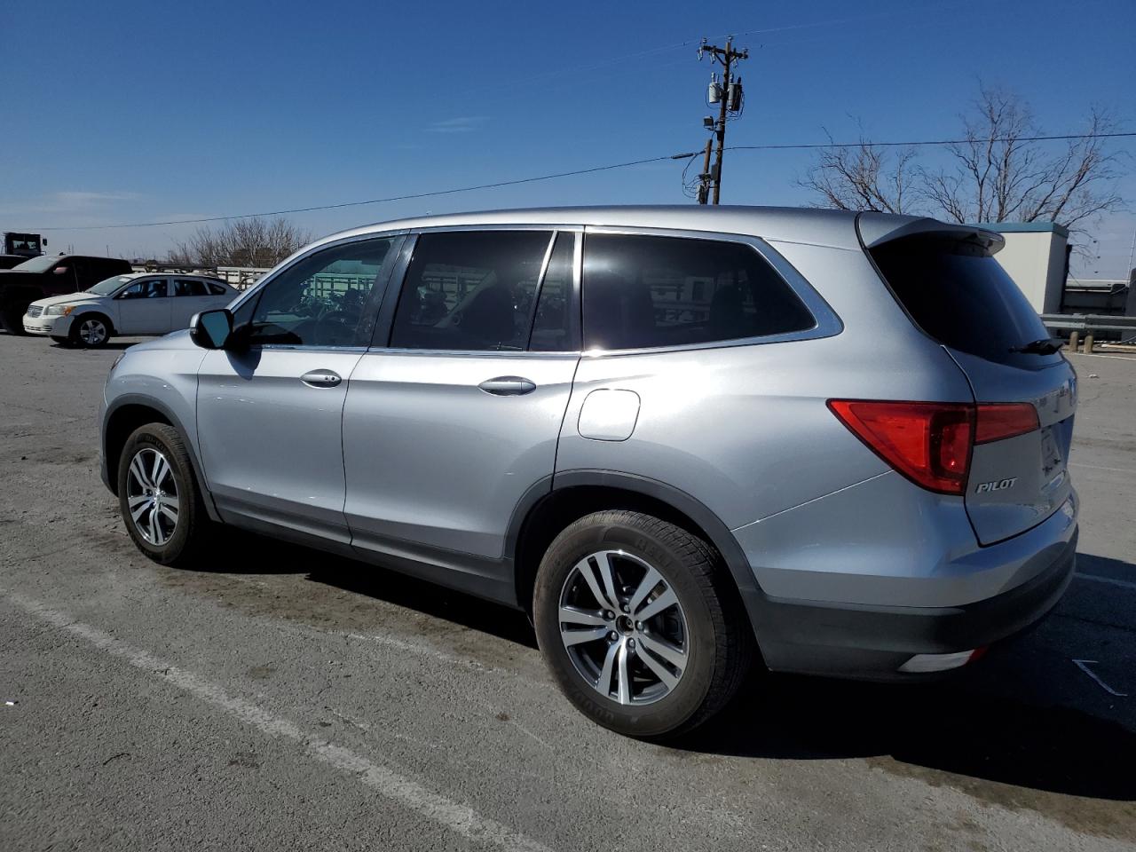 2017 Honda Pilot - Image 2