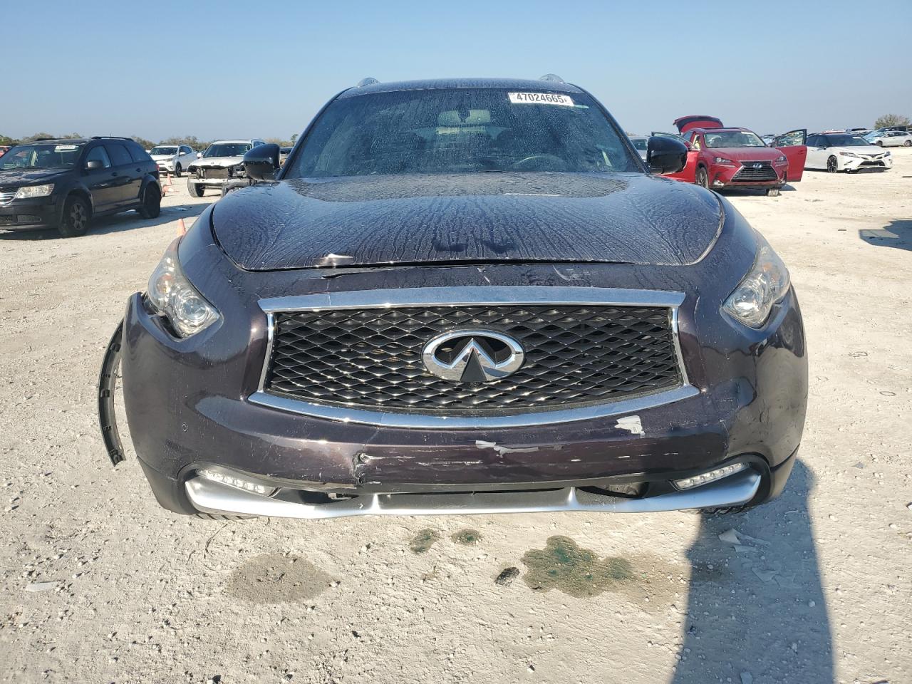 2017 Infiniti QX70 - Image 5