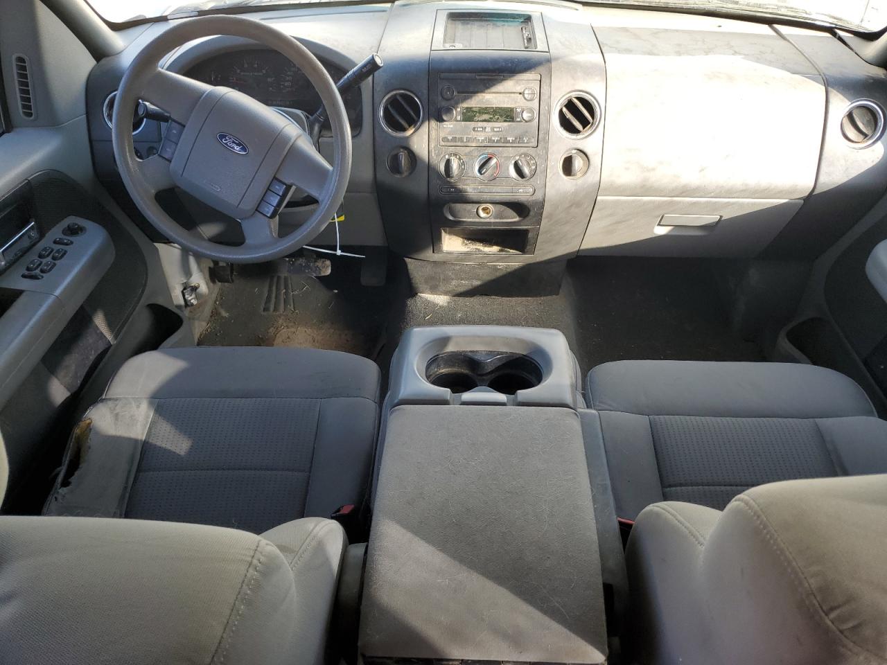 2004 Ford F-150 - Image 8