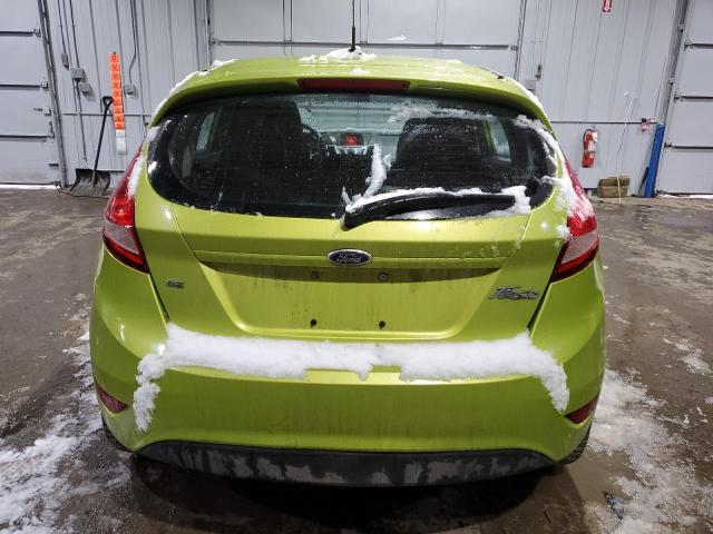 Hatchbacks FORD FIESTA 2013 Zielony