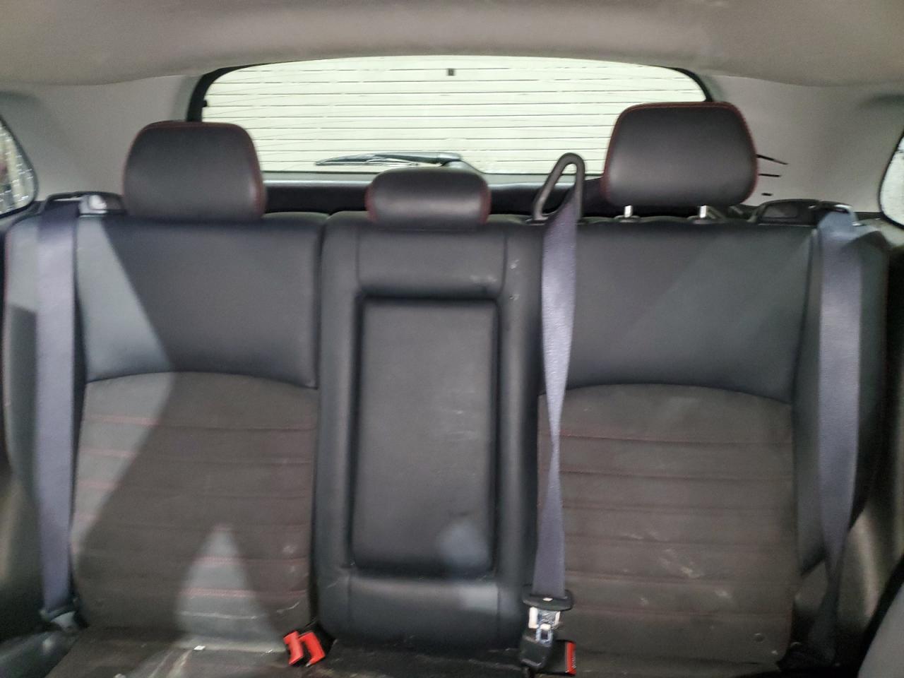2018 Mitsubishi Outlander - Image 10