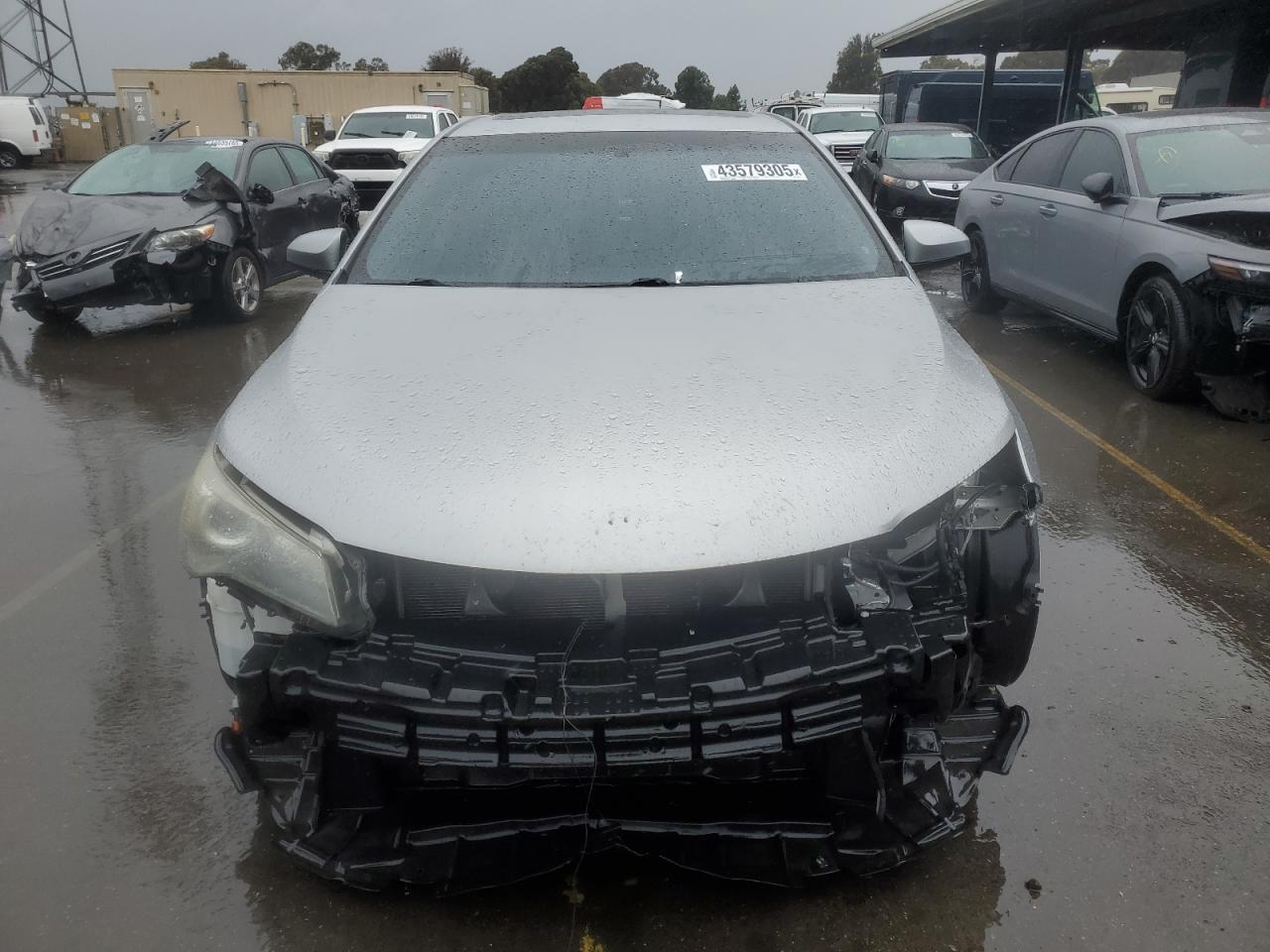 2015 Toyota Camry - Image 5