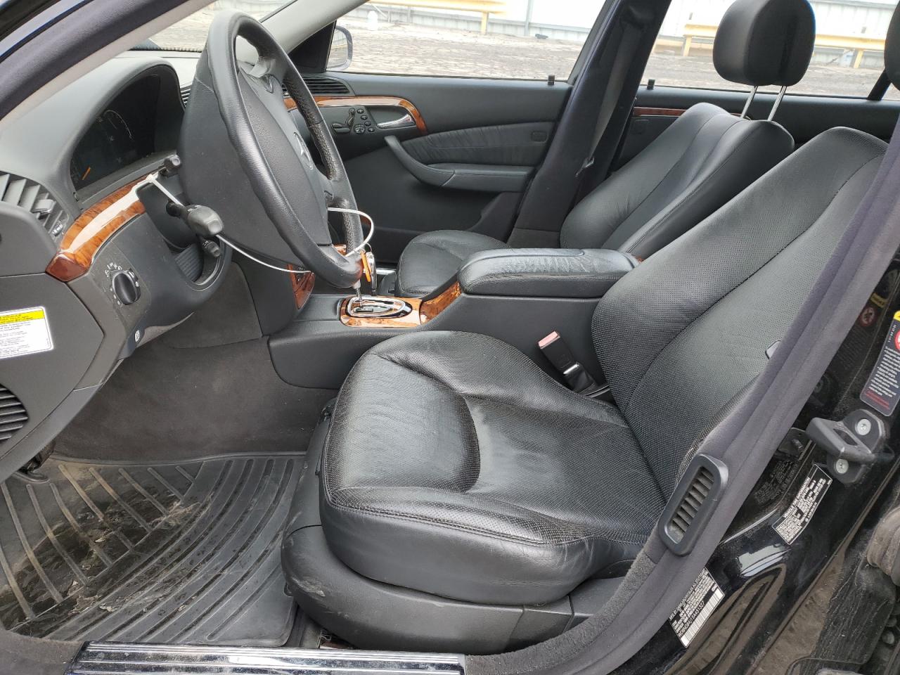 2005 Mercedes Benz 500S VIN: WDBG84J15A451327 Lot: 43912575