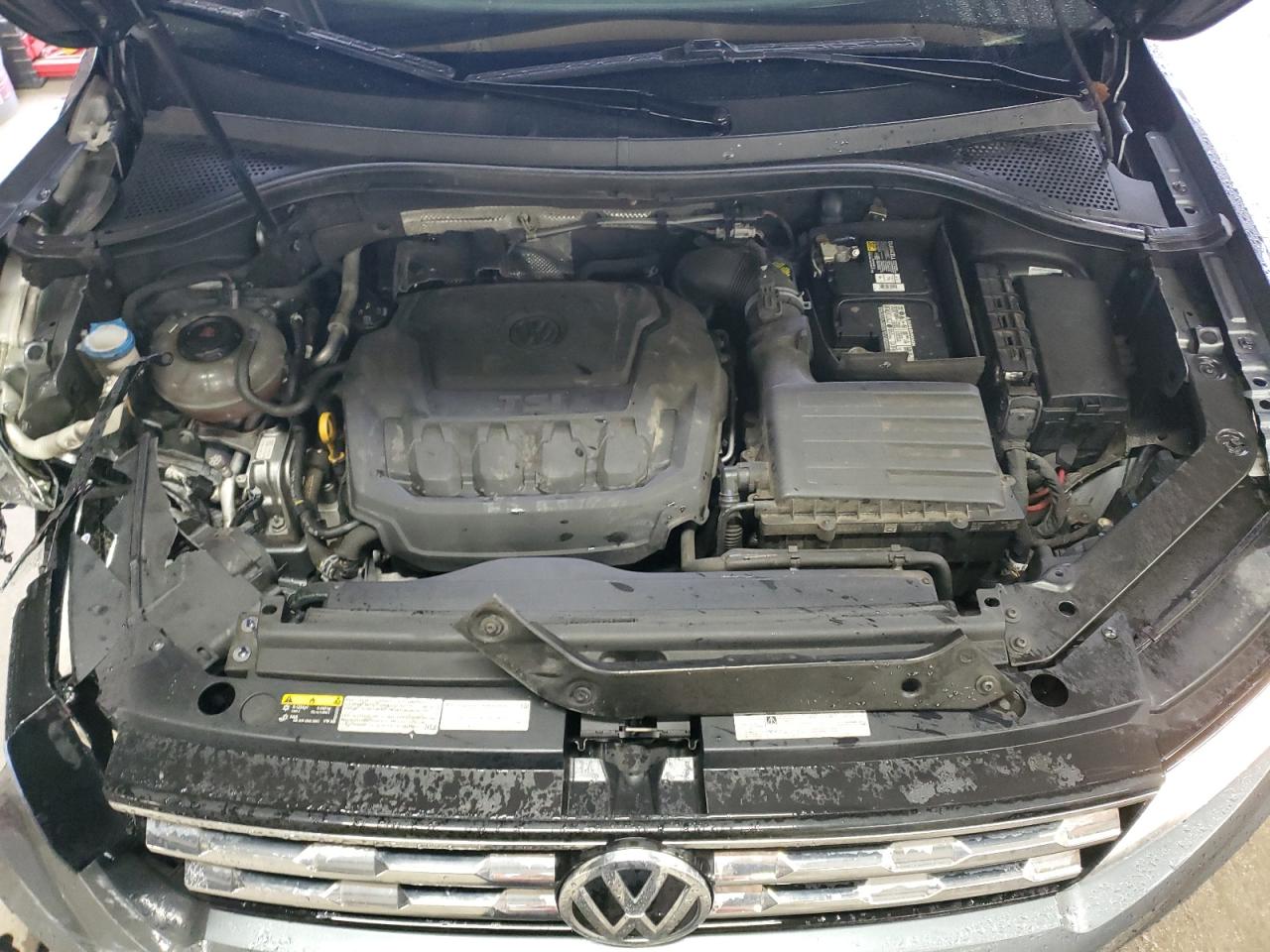 2018 Volkswagen Tiguan - Image 12