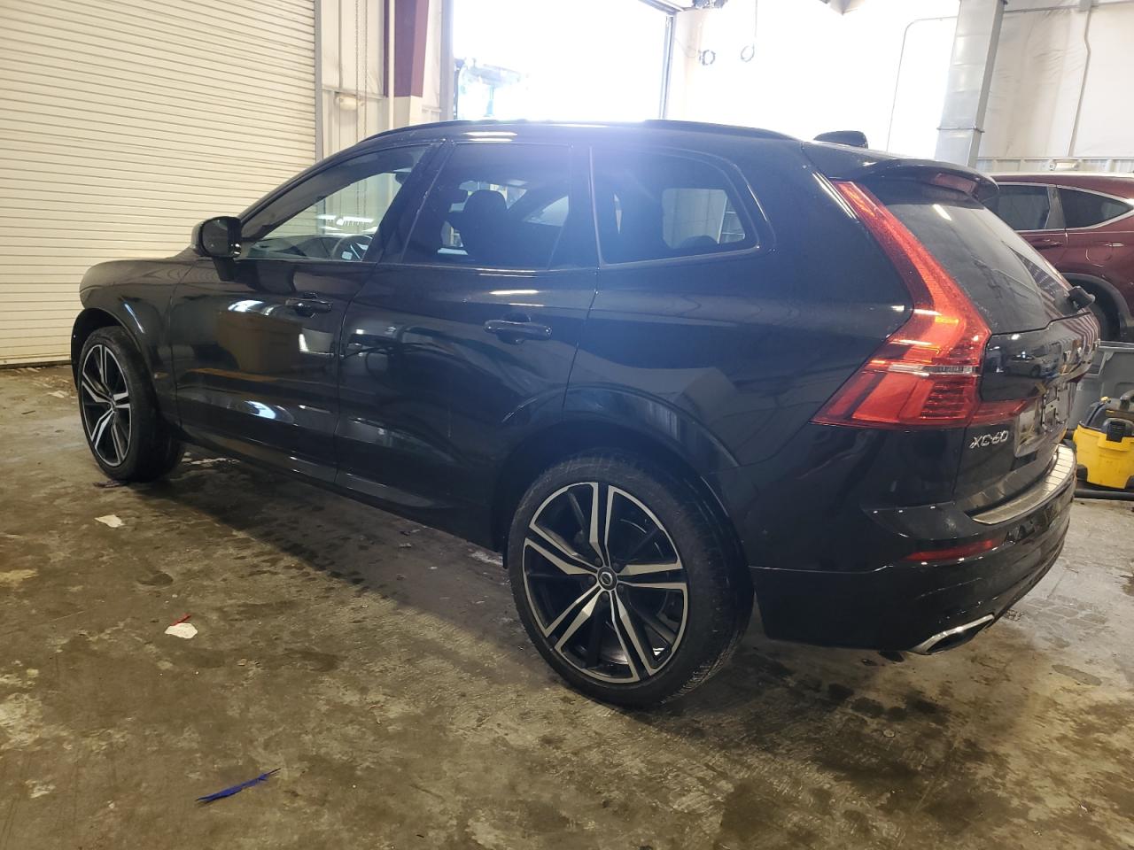 2021 Volvo XC60 - Image 2