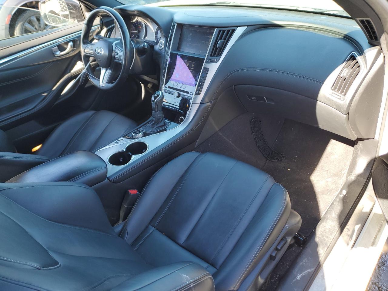 2017 Infiniti Q60 - Image 8
