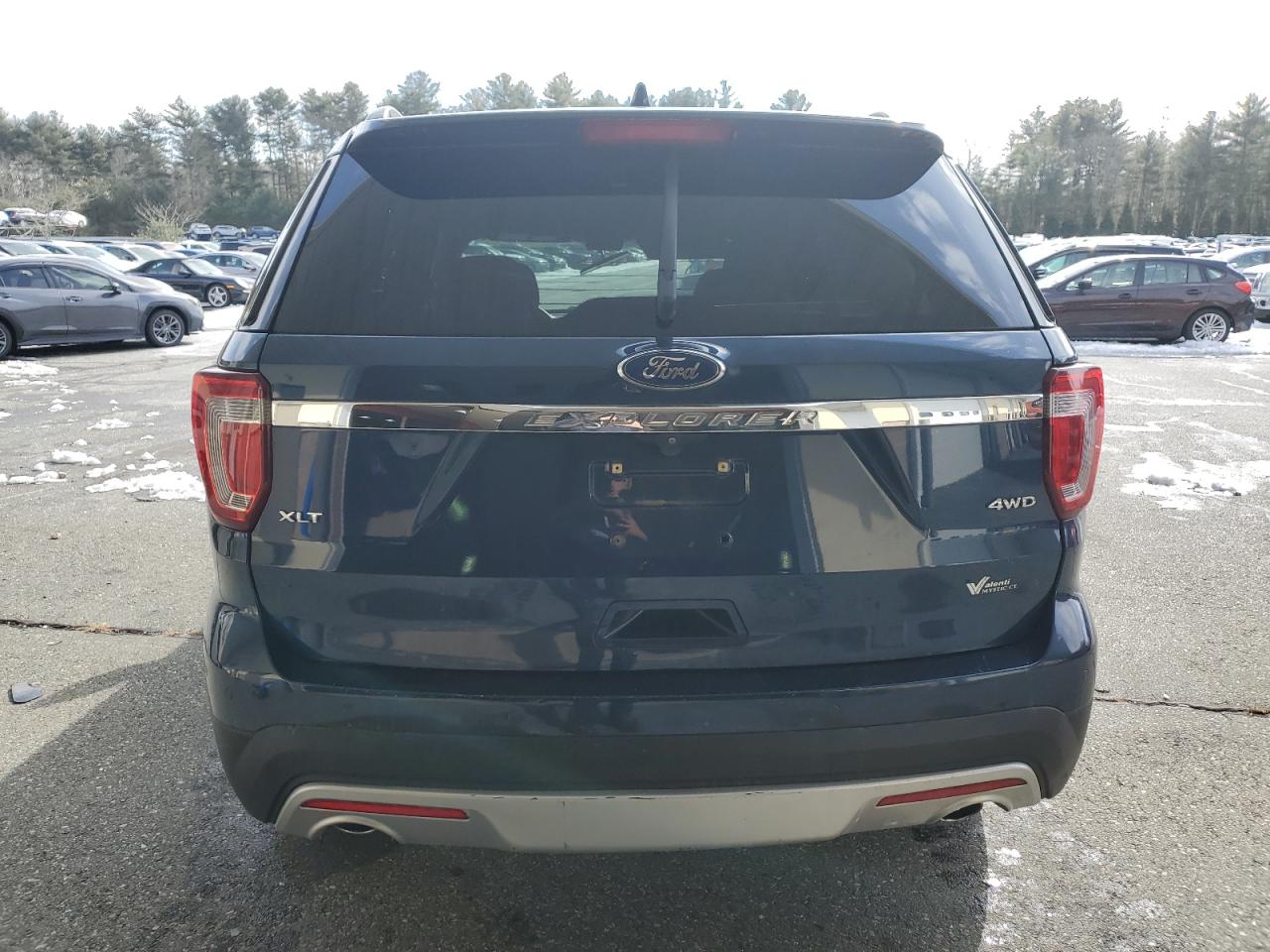 2017 Ford Explorer - Image 6