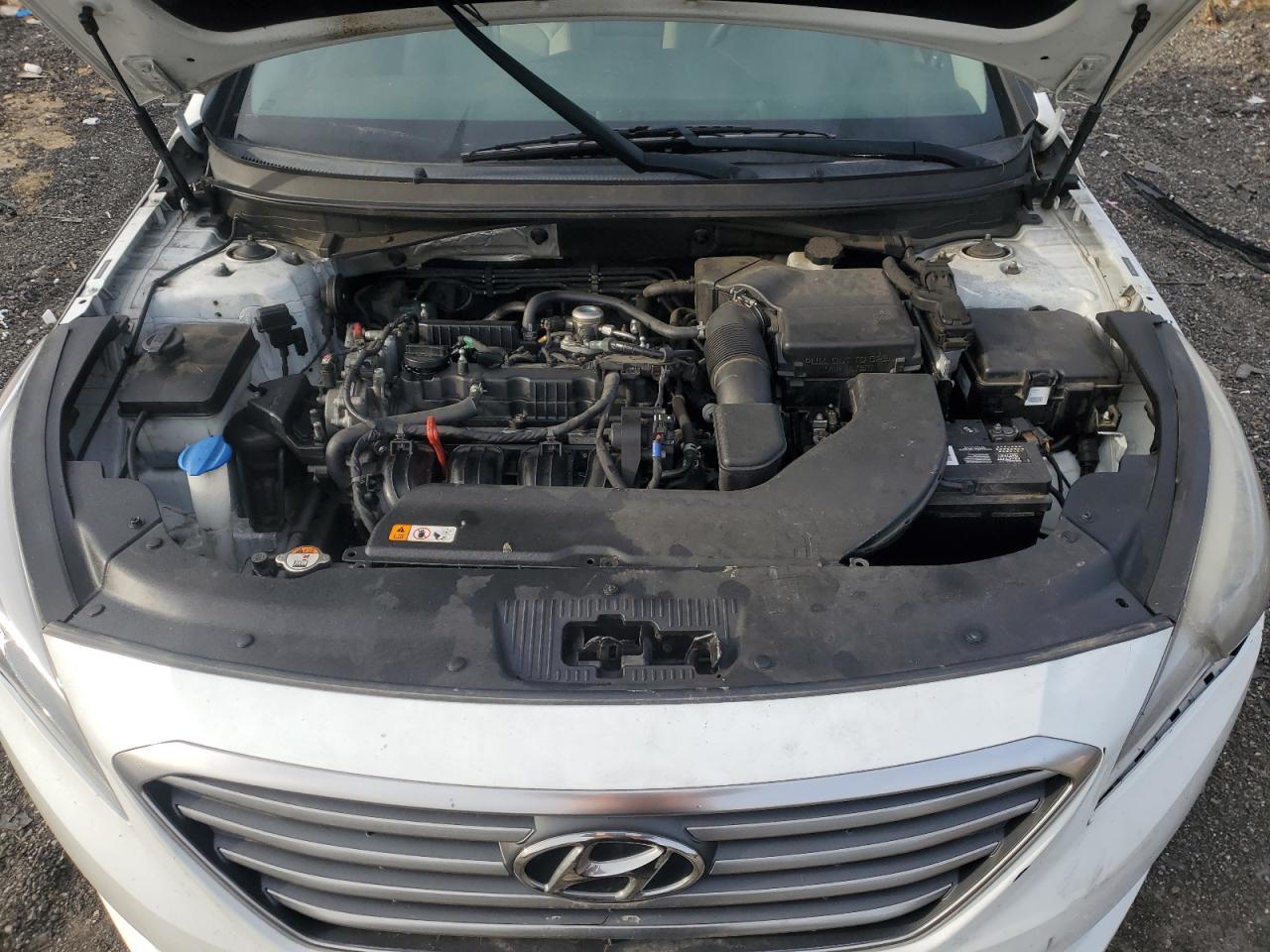 2017 Hyundai Sonata - Image 11
