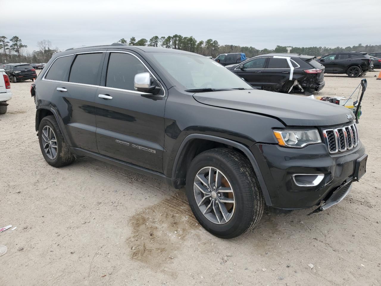 2017 Jeep Grand Cherokee - Image 4