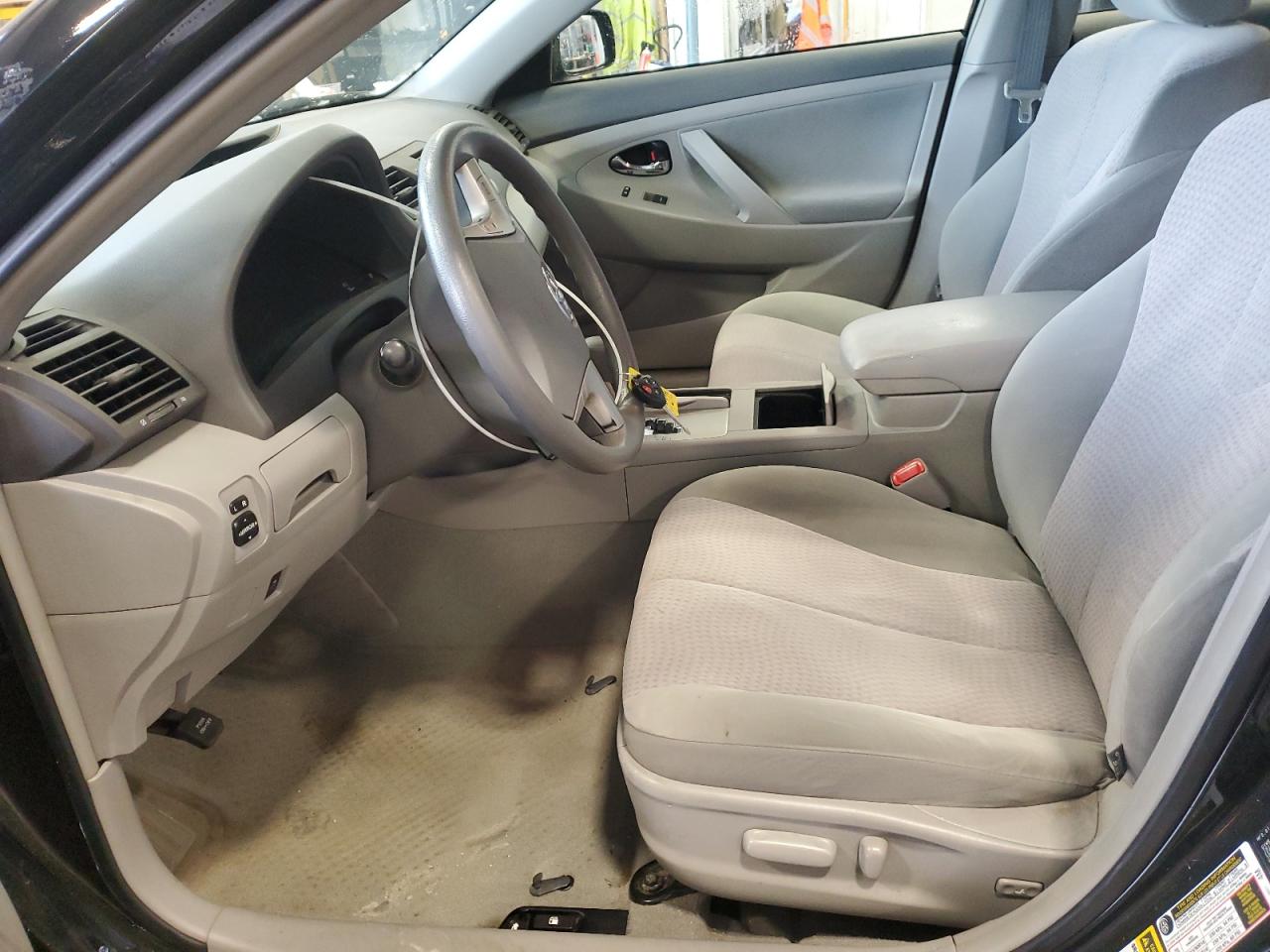 2011 Toyota Camry - Image 7