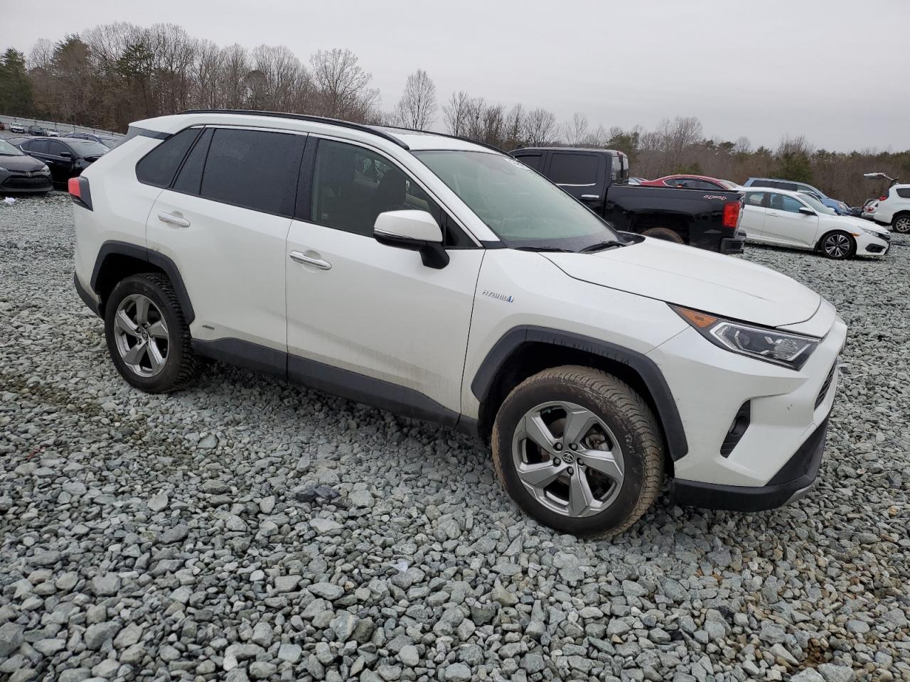 2020 Toyota RAV 4 - Image 4
