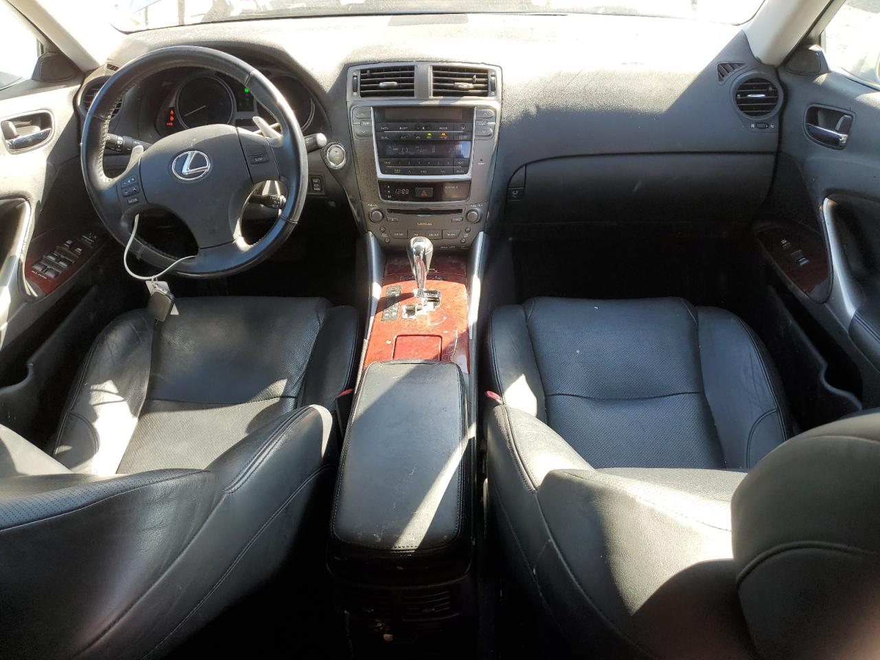 2007 Lexus IS - Image 8