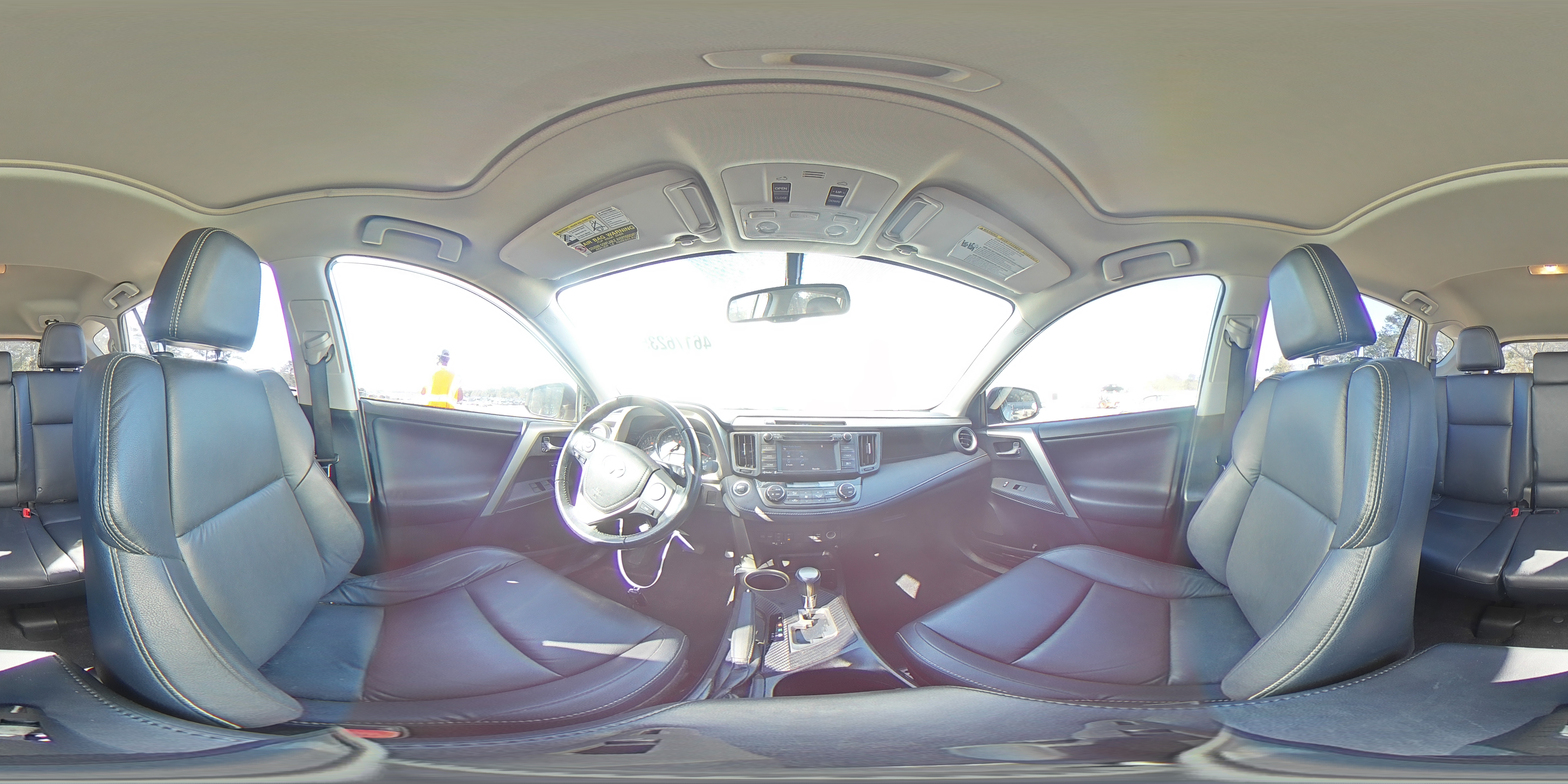 2015 Toyota RAV 4 - Image 14