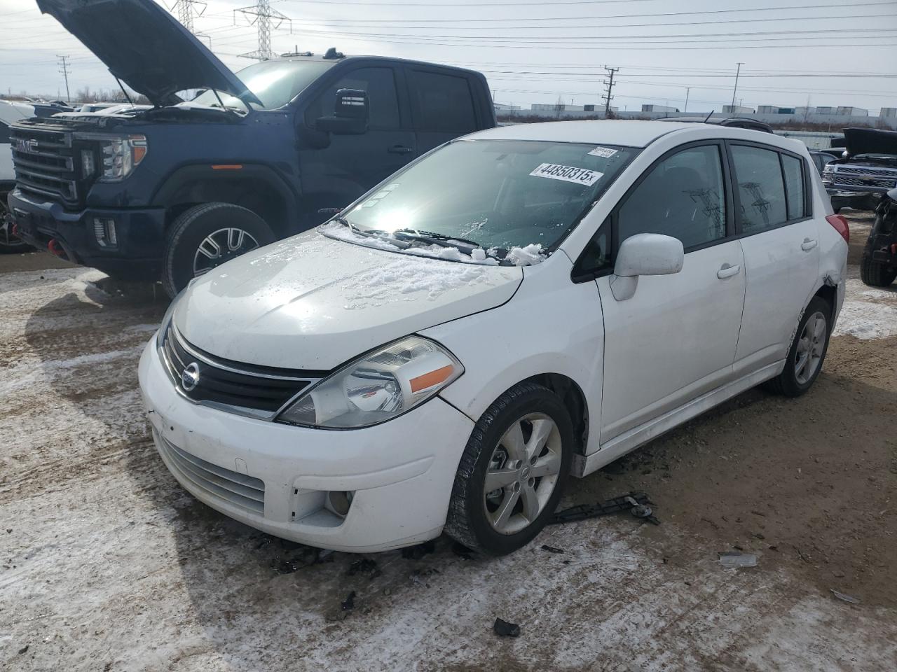 2010 Nissan Versa - Image 1