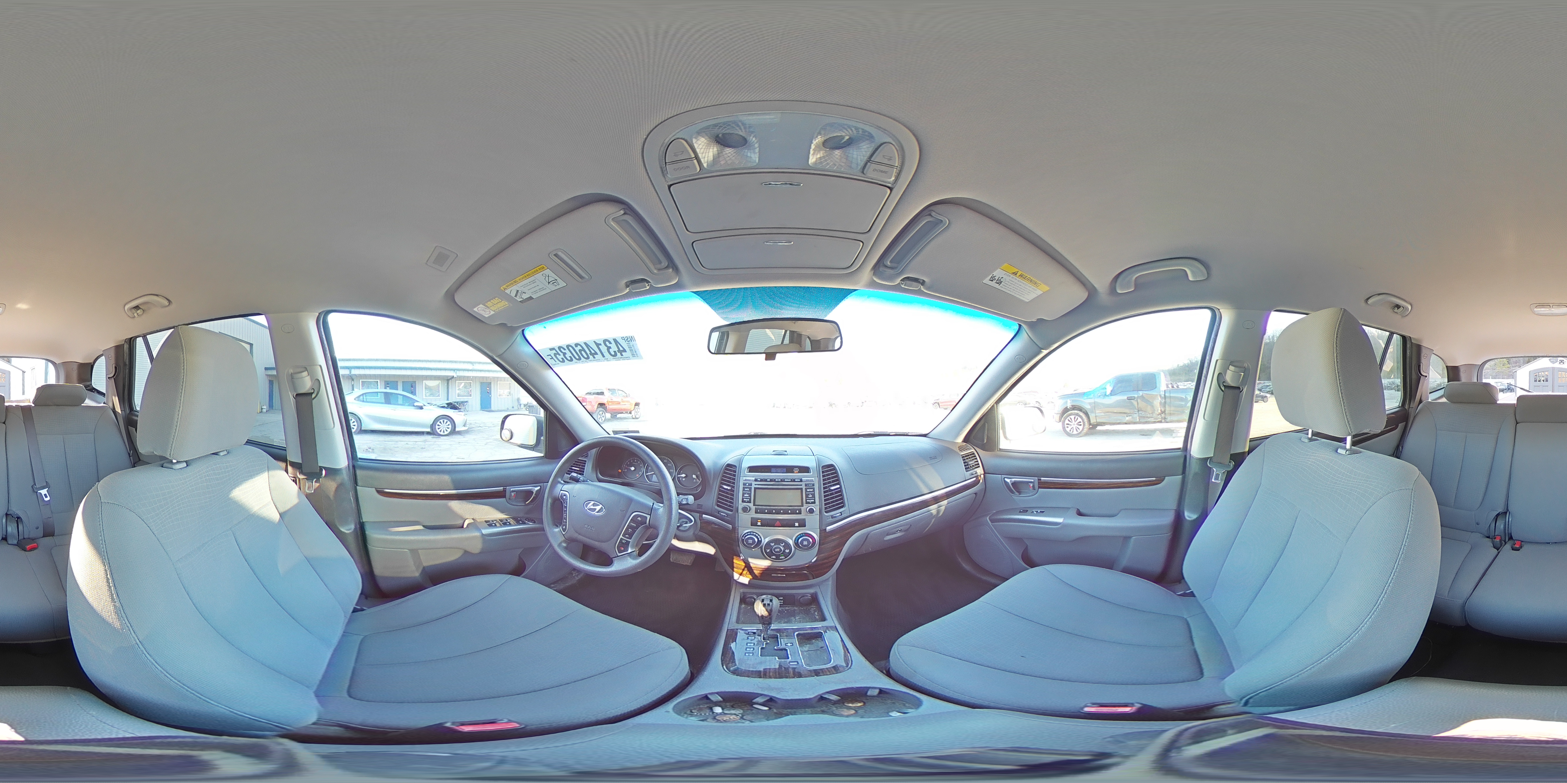 2010 Hyundai Santa Fe - Image 13