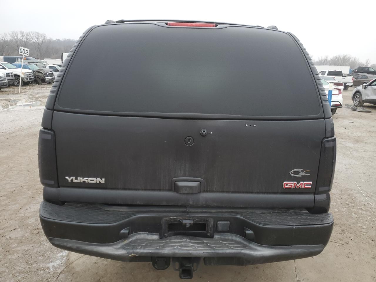 2004 GMC Yukon - Image 6