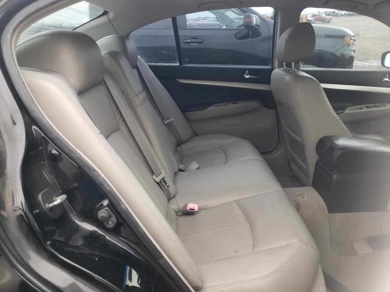 2009 Infiniti G - Image 10